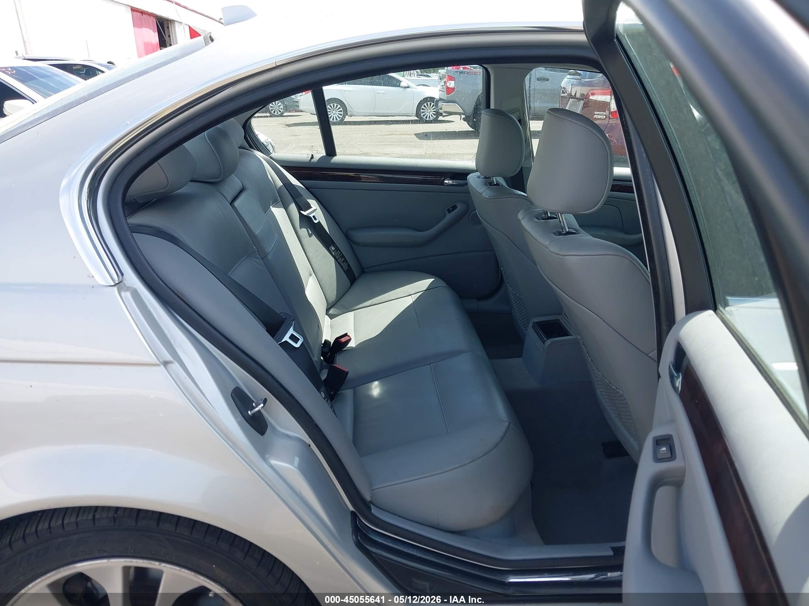 2005 Bmw 330xi   Silver vin: WBAEW534X5PN39964