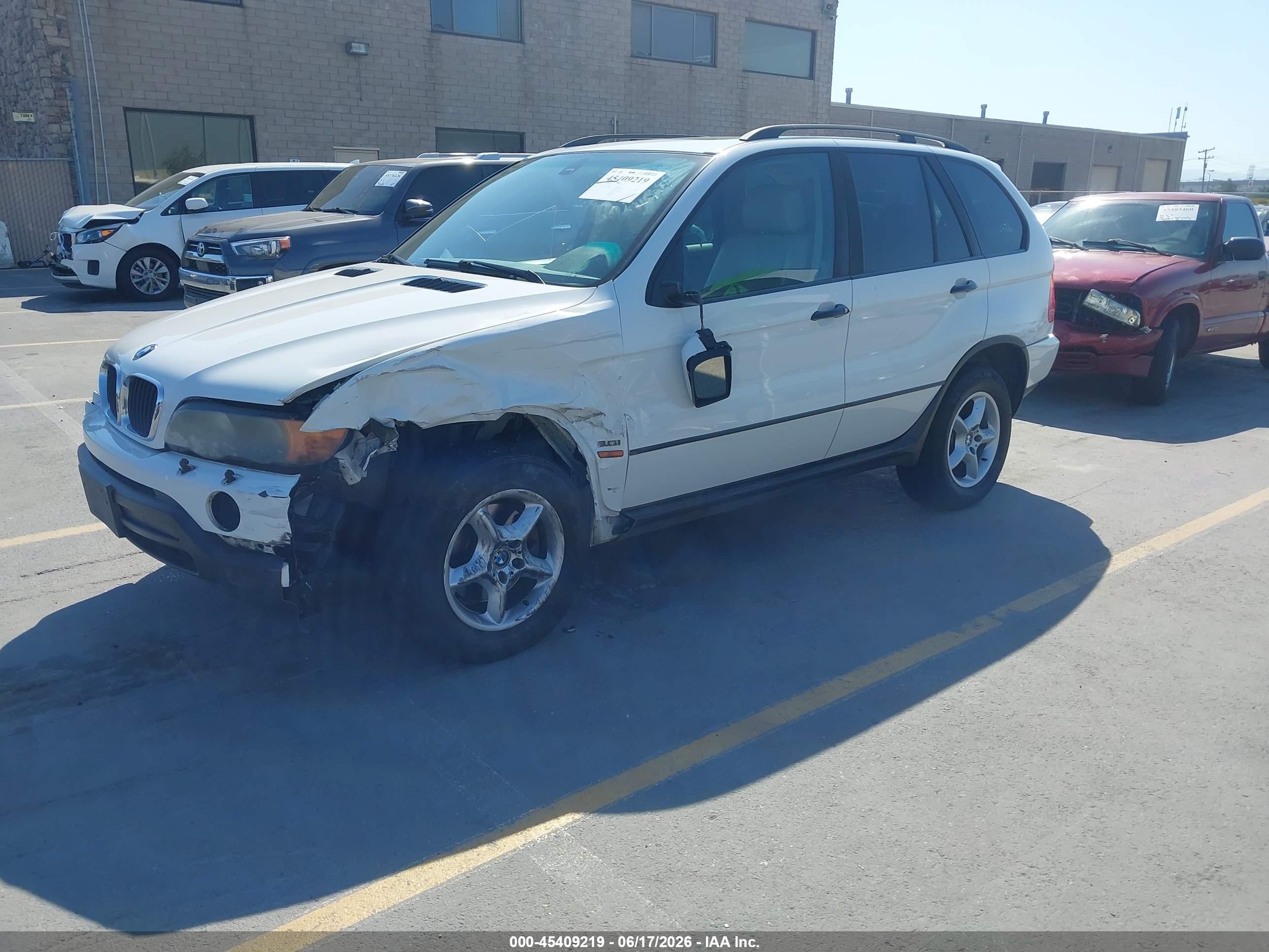 2001 Bmw X5 3.0 Белый vin: WBAFA53501LM73826