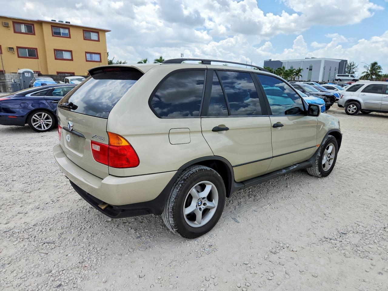 2001 Bmw X5 3.0i Бежевый vin: WBAFA53501LM83532