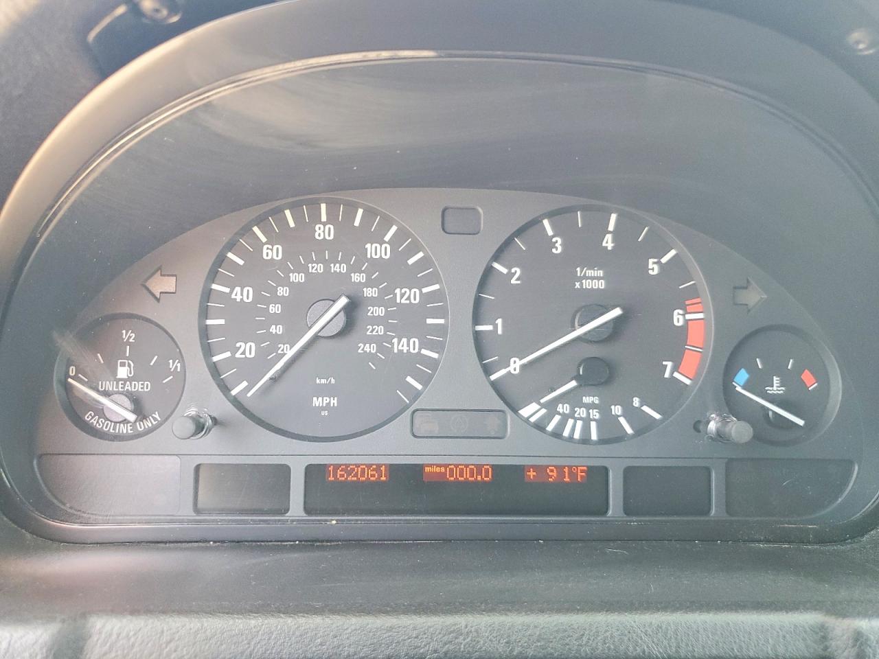 2000 Bmw X5 4.4i Серебряный vin: WBAFB3342YLH01265