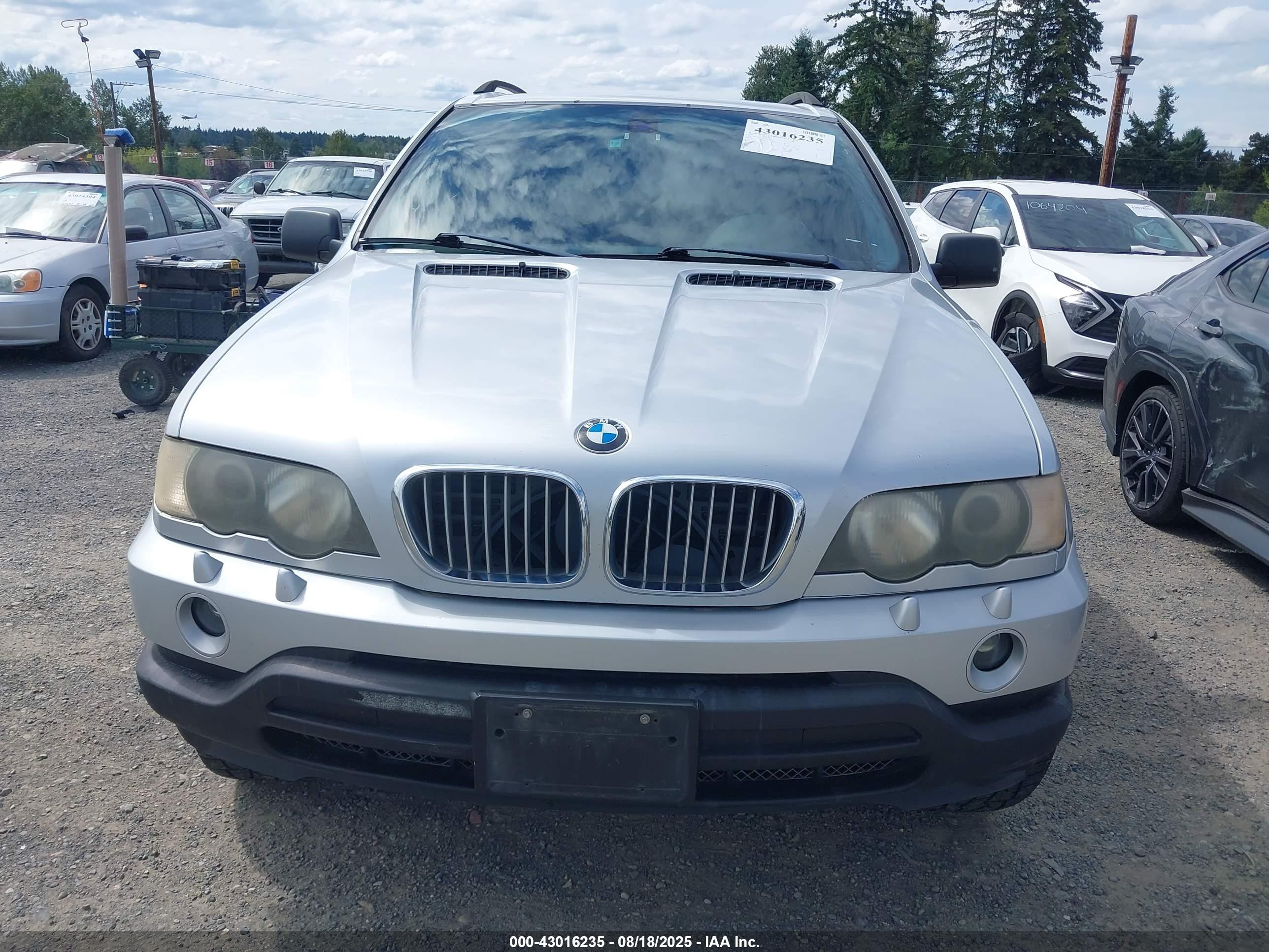 2000 Bmw X5 4.4i Серебряный vin: WBAFB3343YLH02330