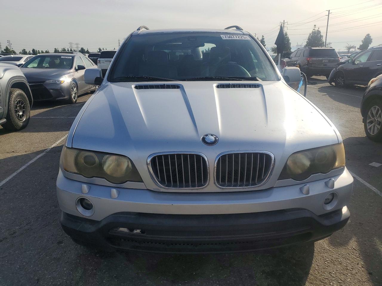 2000 Bmw X5 4.4i Серебряный vin: WBAFB3349YLH01327