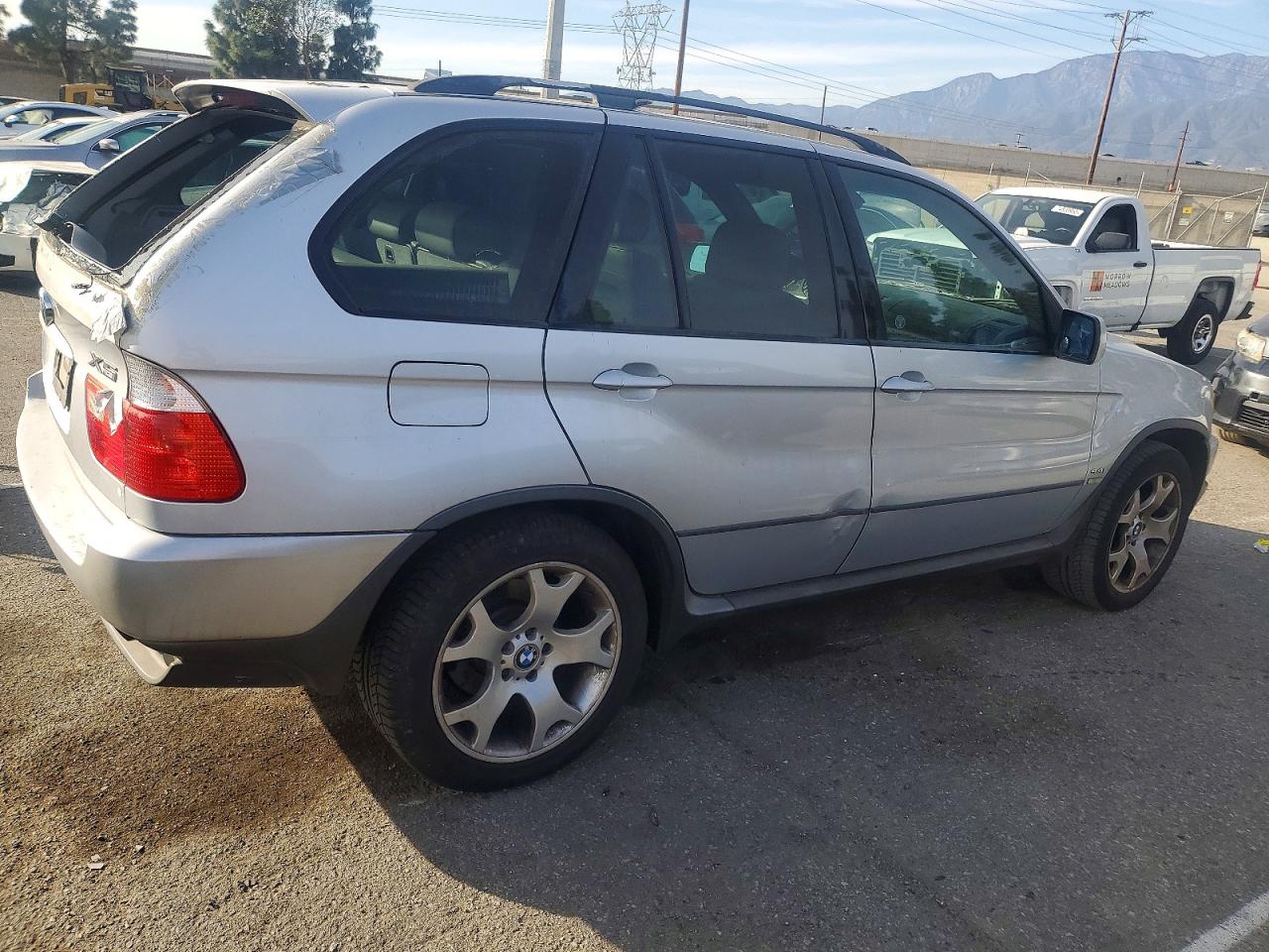 2000 Bmw X5 4.4i Серебряный vin: WBAFB3349YLH01327
