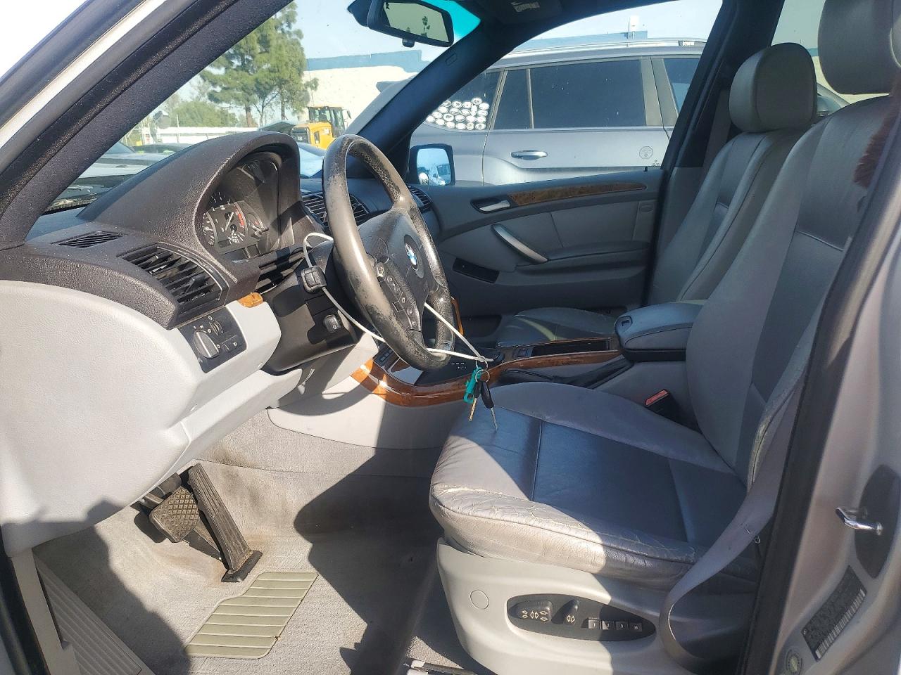 2000 Bmw X5 4.4i Серебряный vin: WBAFB3349YLH01327