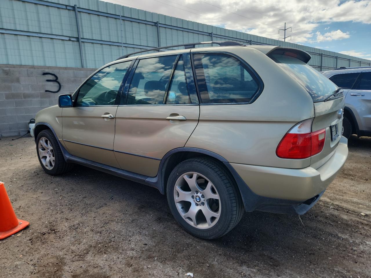 2000 Bmw X5 4.4i Кремовый vin: WBAFB334XYLH02339