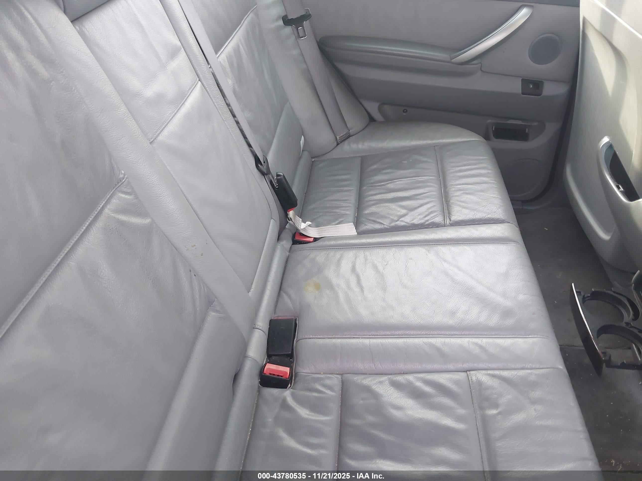 2000 Bmw X5 4.4 Gray vin: WBAFB3356YLH04839