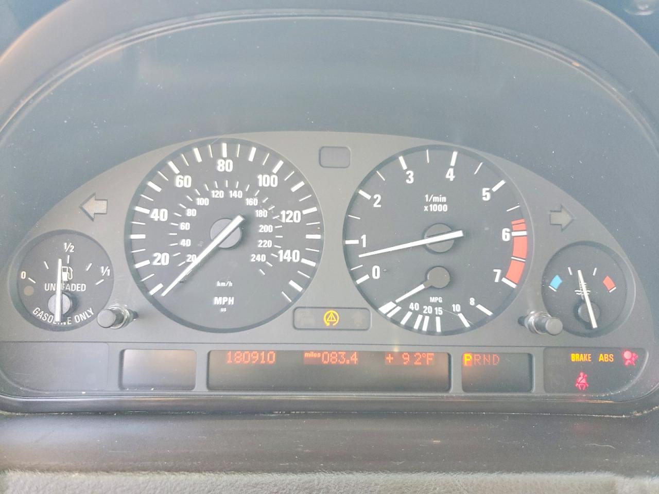 2000 Bmw X5 4.4i Серебряный vin: WBAFB3357YLH05577