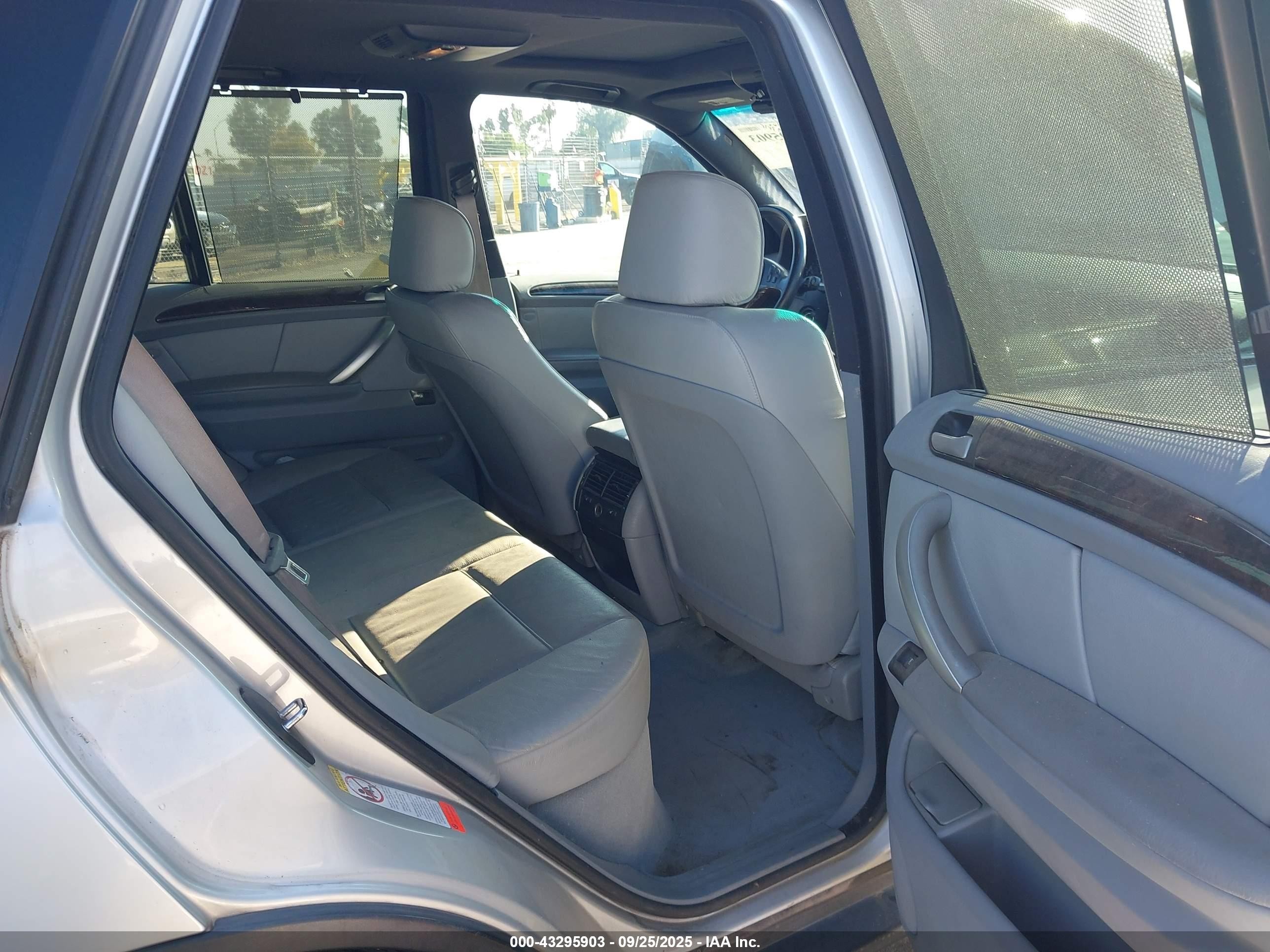 2001 Bmw X5 4.4 Silver vin: WBAFB335X1LH16403