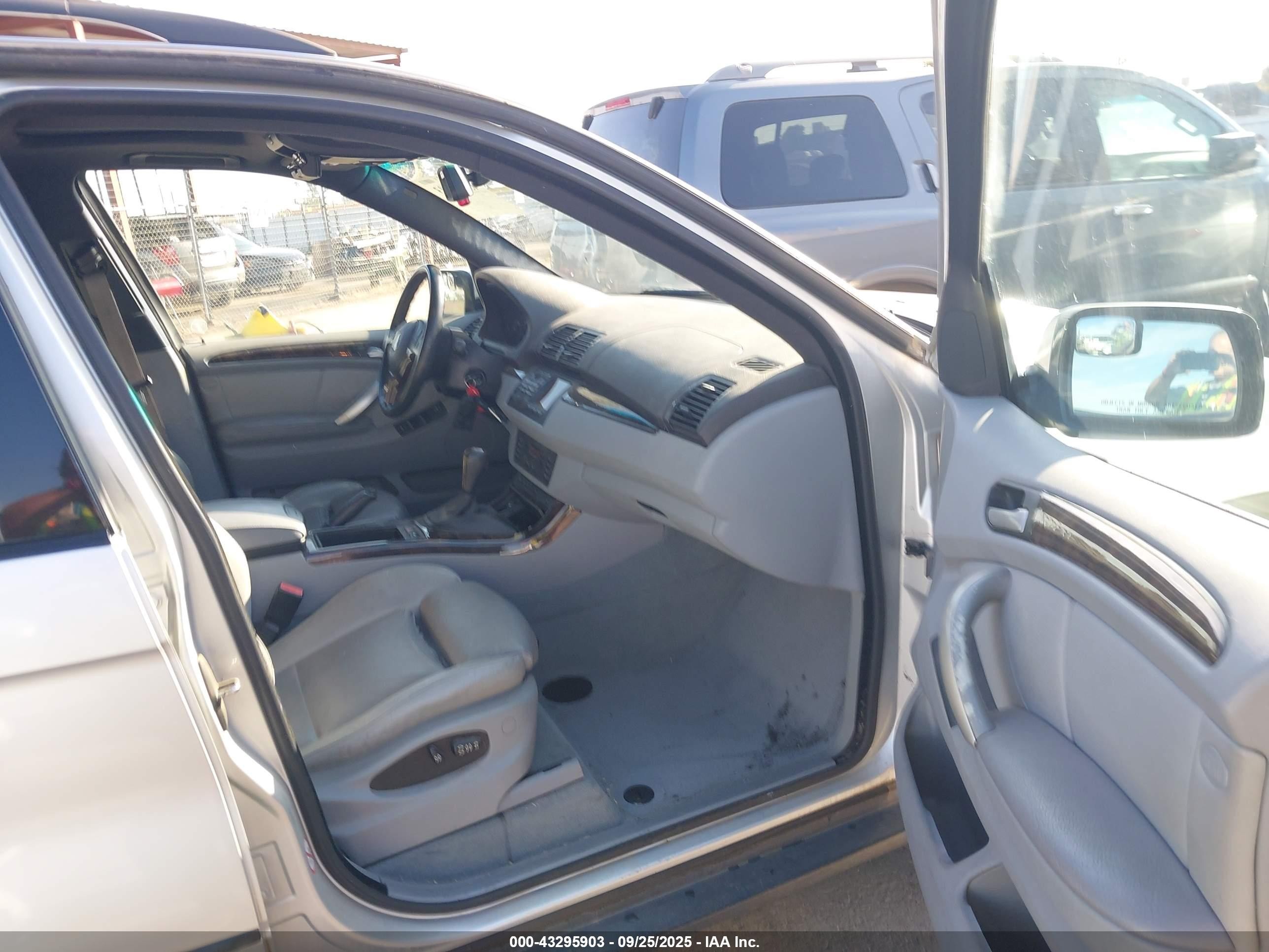 2001 Bmw X5 4.4 Silver vin: WBAFB335X1LH16403