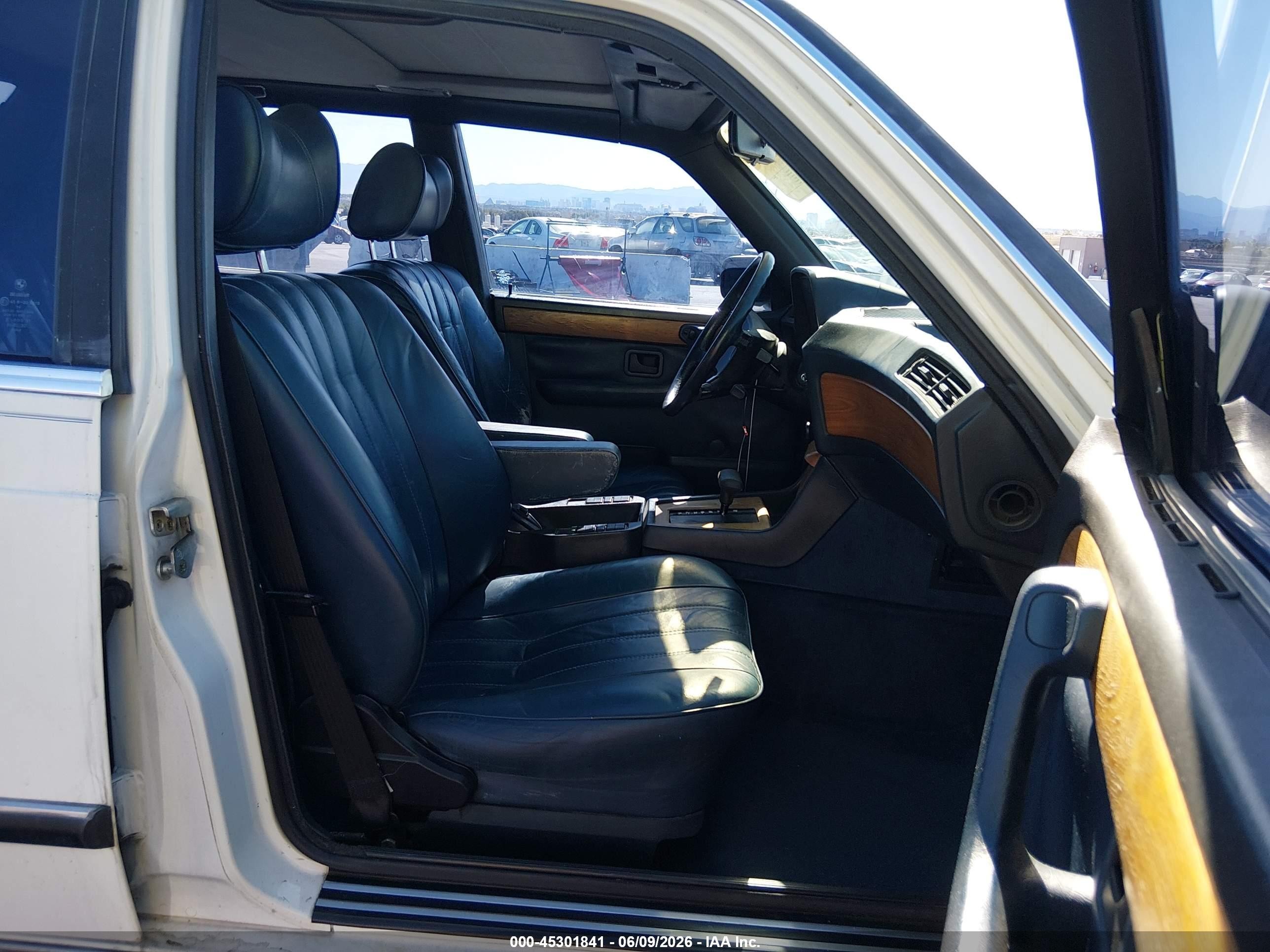 1984 Bmw 733 I Automatic White vin: WBAFF8408E9281868