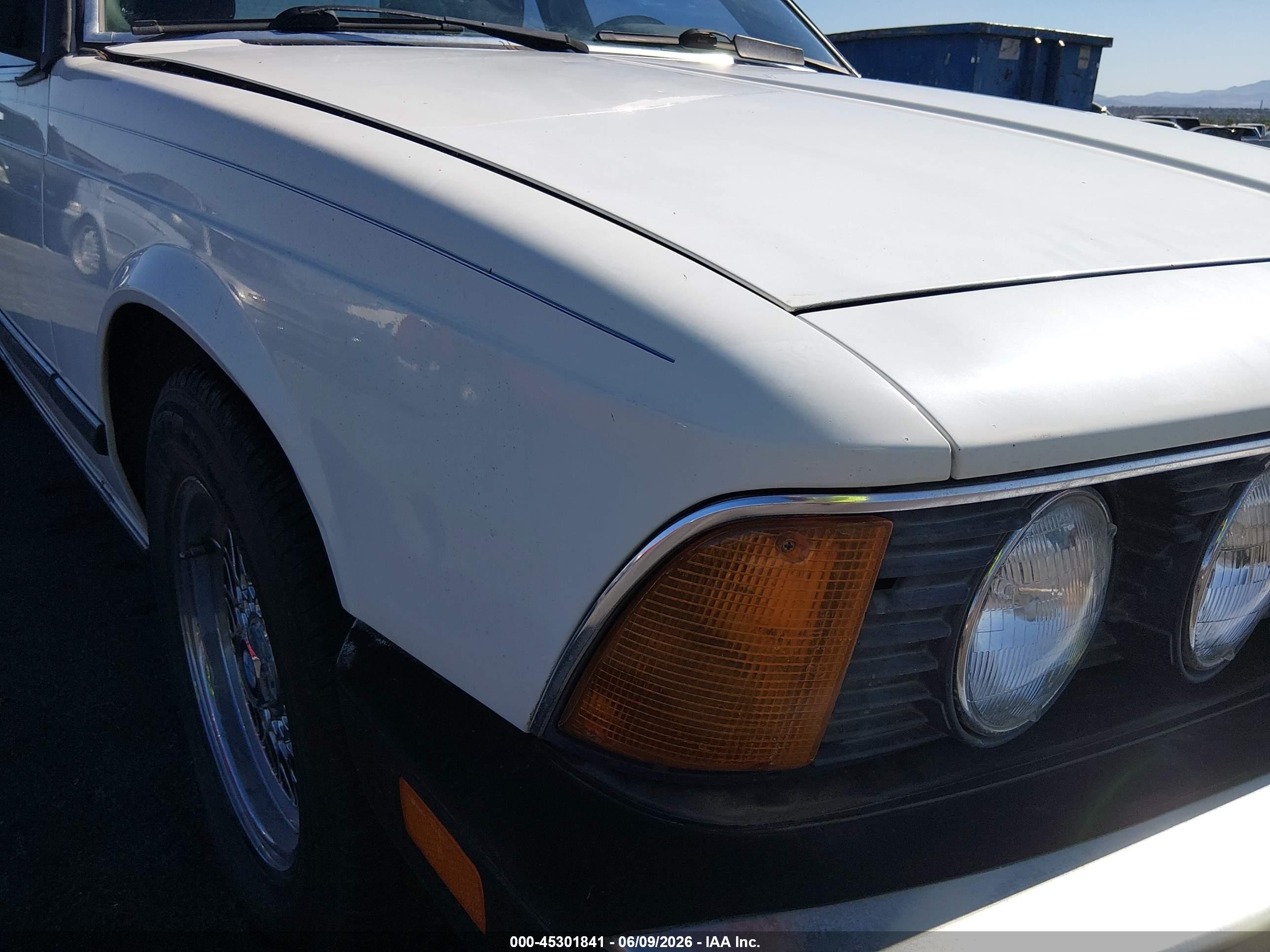 1984 Bmw 733 I Automatic White vin: WBAFF8408E9281868