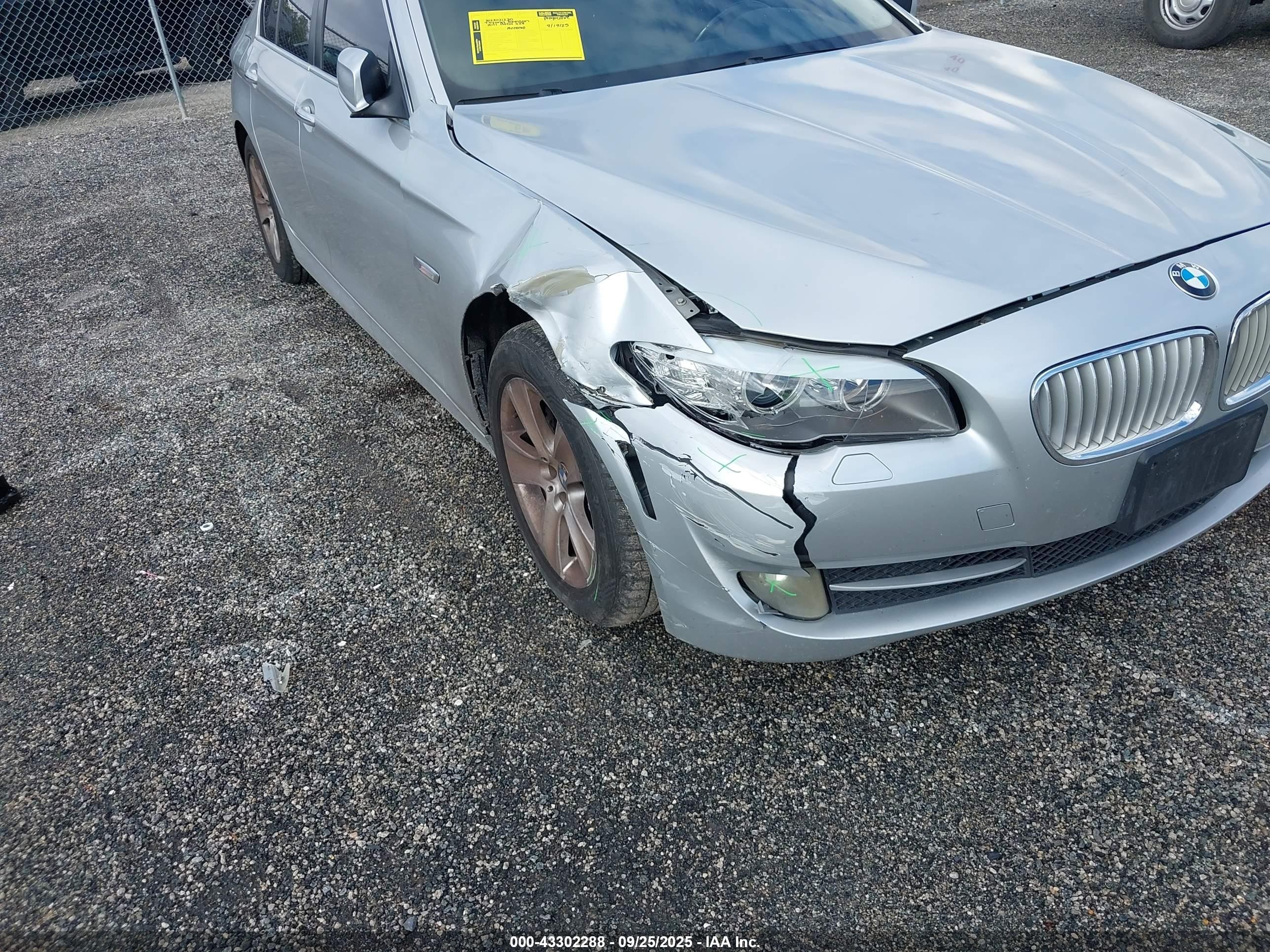 2011 Bmw 528i   Silver vin: WBAFR1C51BC672712