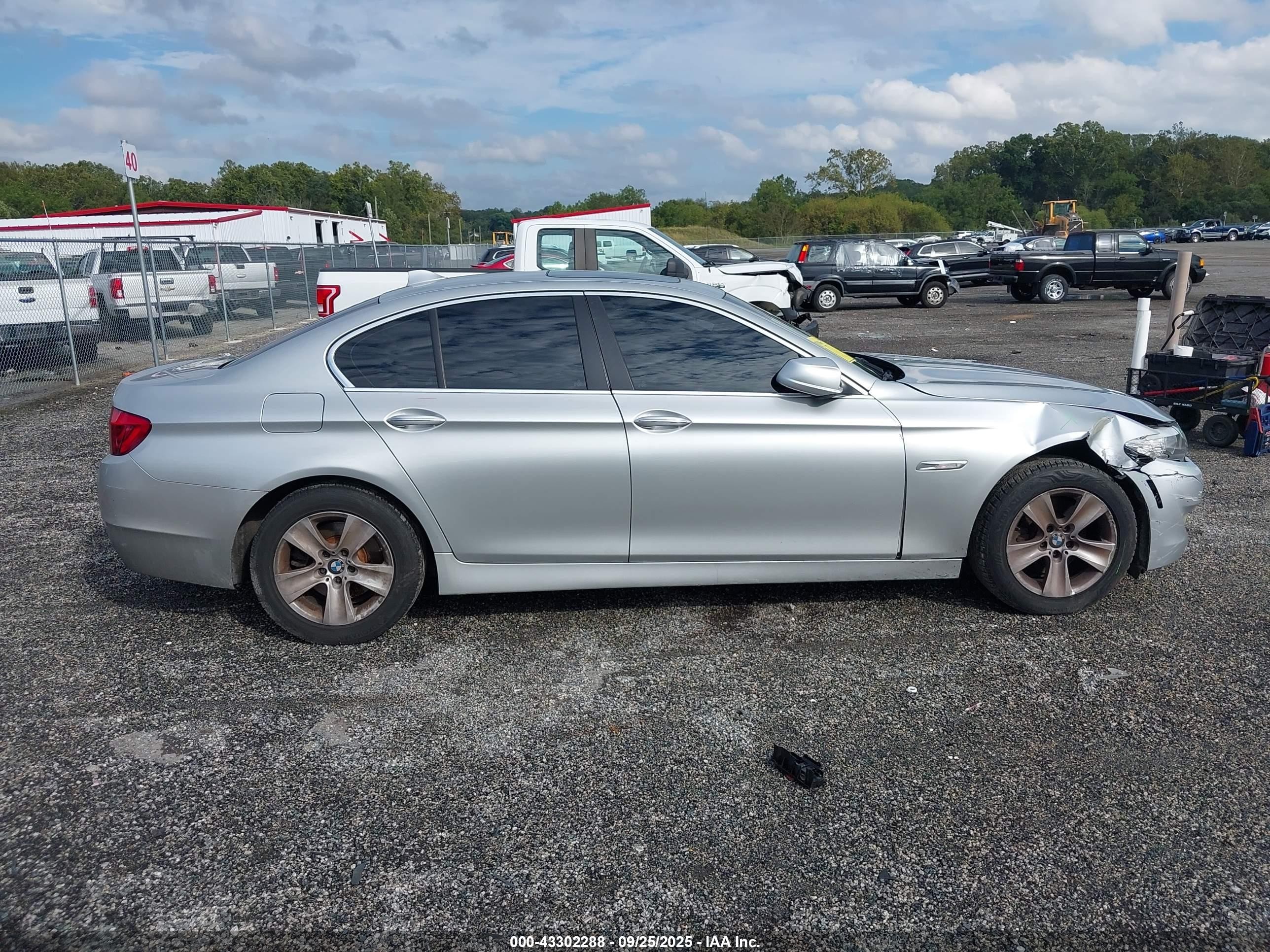 2011 Bmw 528i   Silver vin: WBAFR1C51BC672712