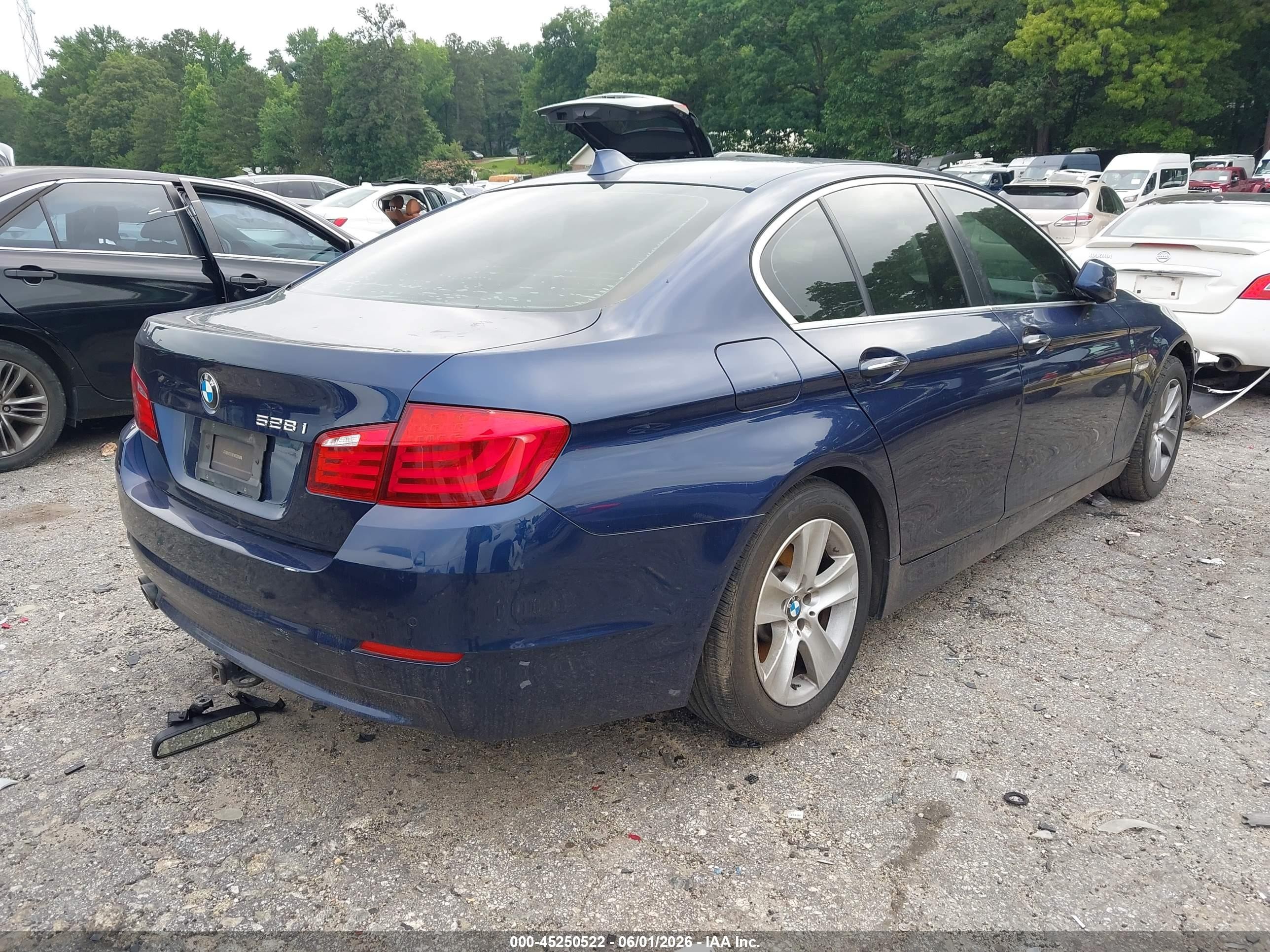 2011 Bmw 528i   Blue vin: WBAFR1C51BC741981