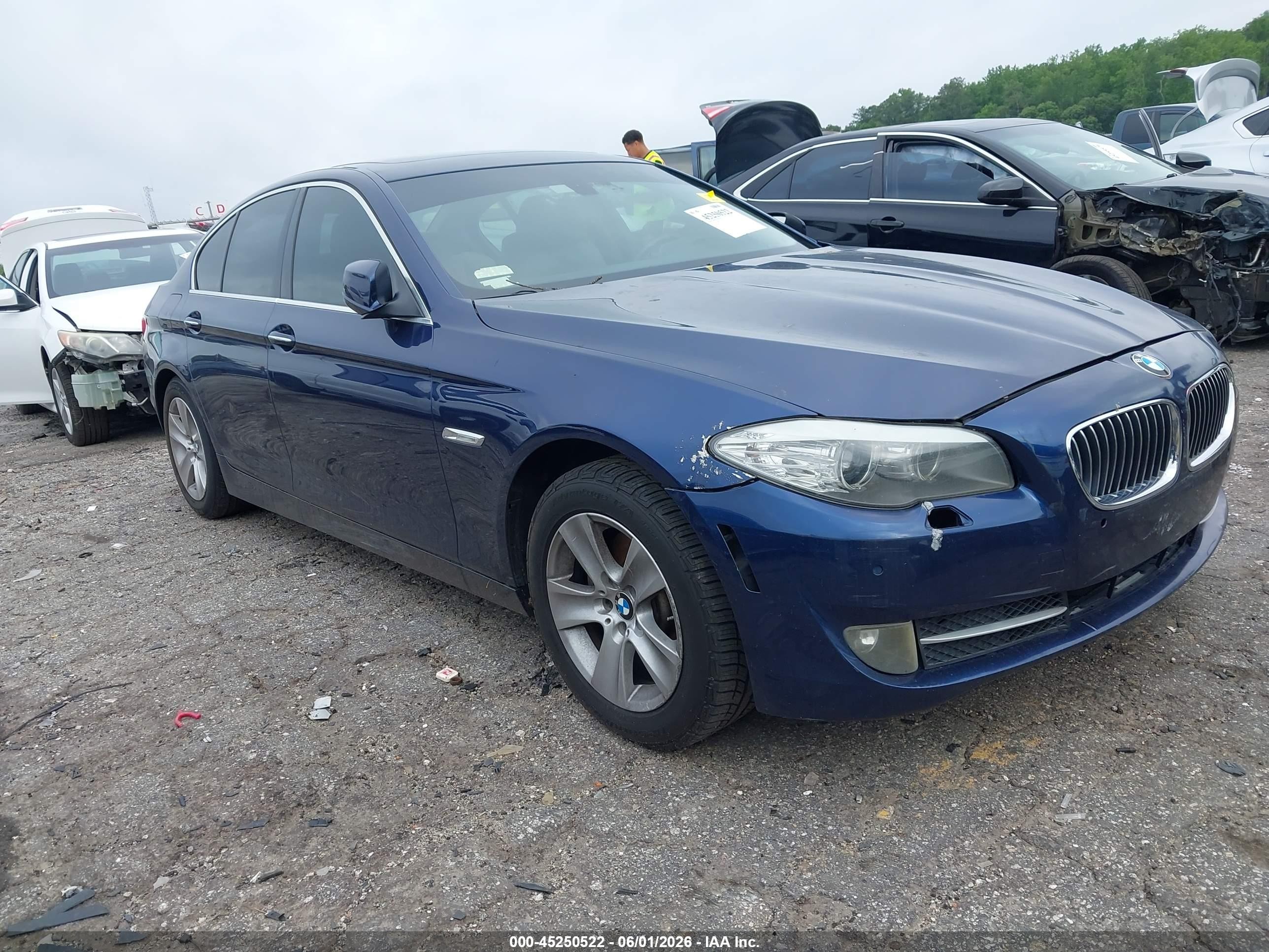 2011 Bmw 528i   Blue vin: WBAFR1C51BC741981