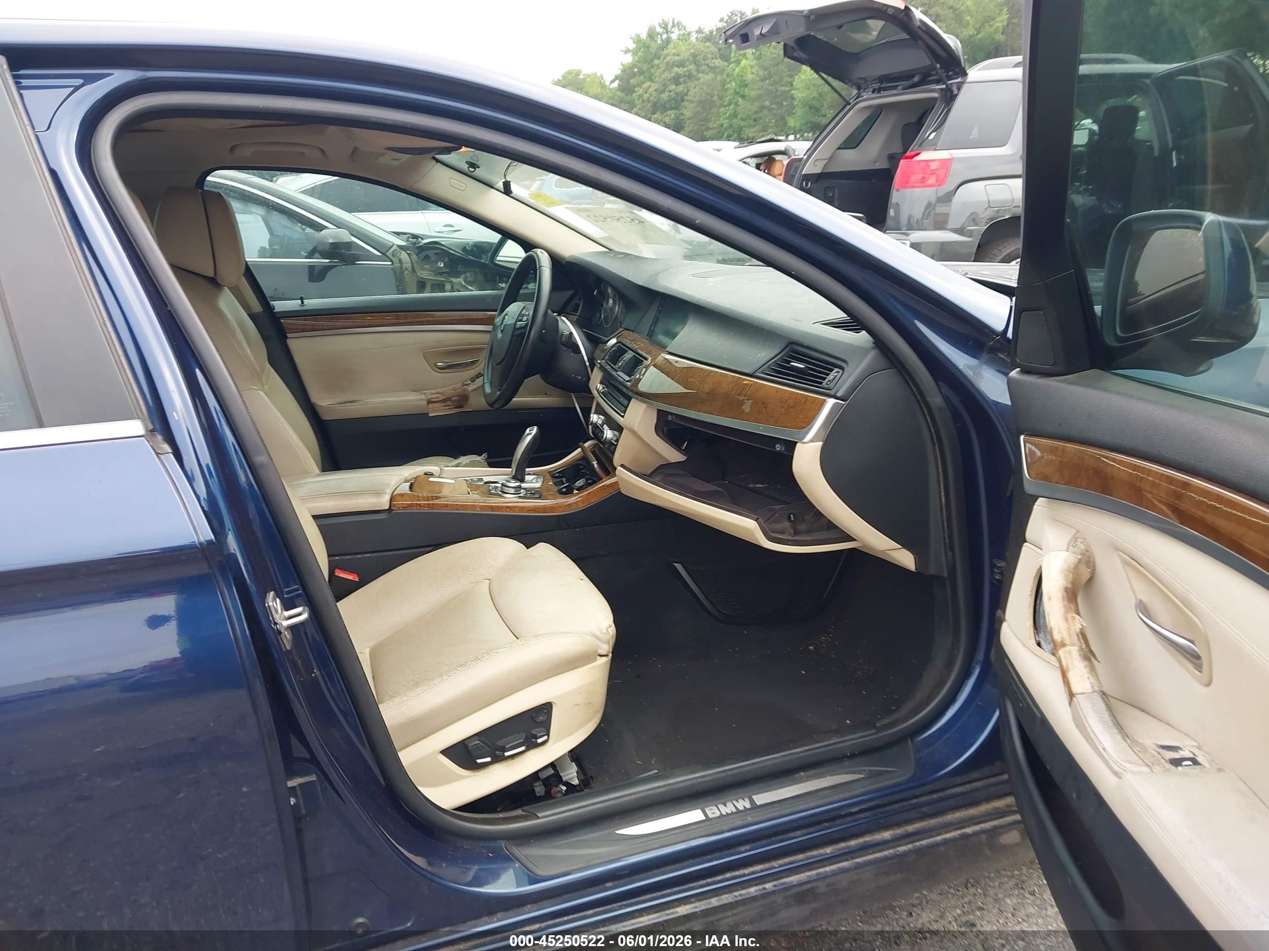 2011 Bmw 528i   Blue vin: WBAFR1C51BC741981