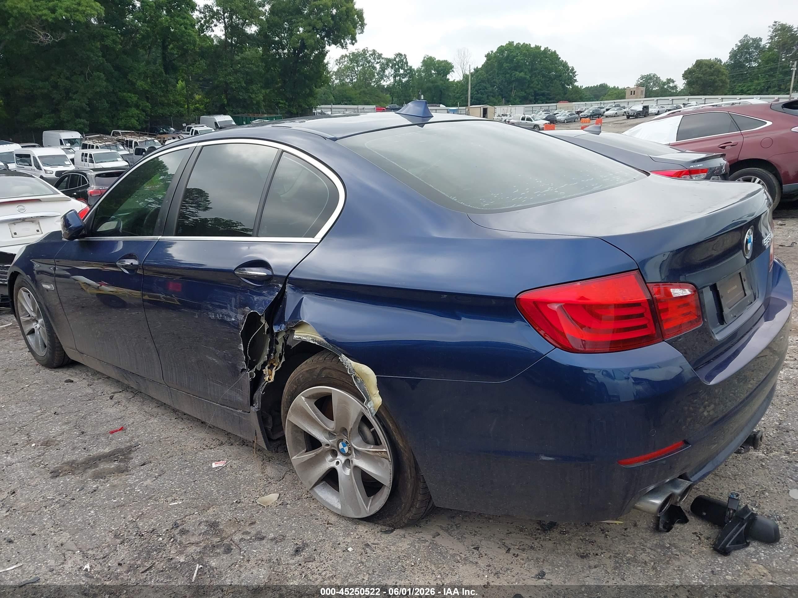 2011 Bmw 528i   Blue vin: WBAFR1C51BC741981
