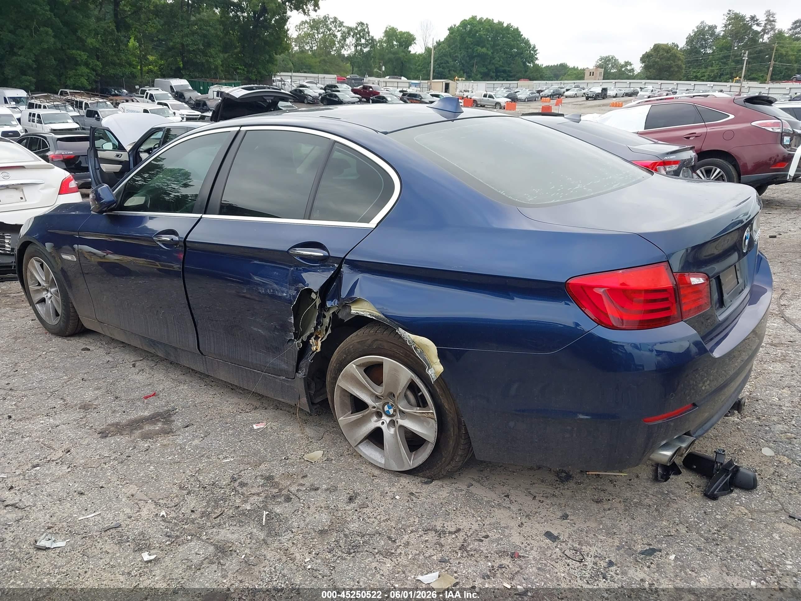 2011 Bmw 528i   Blue vin: WBAFR1C51BC741981