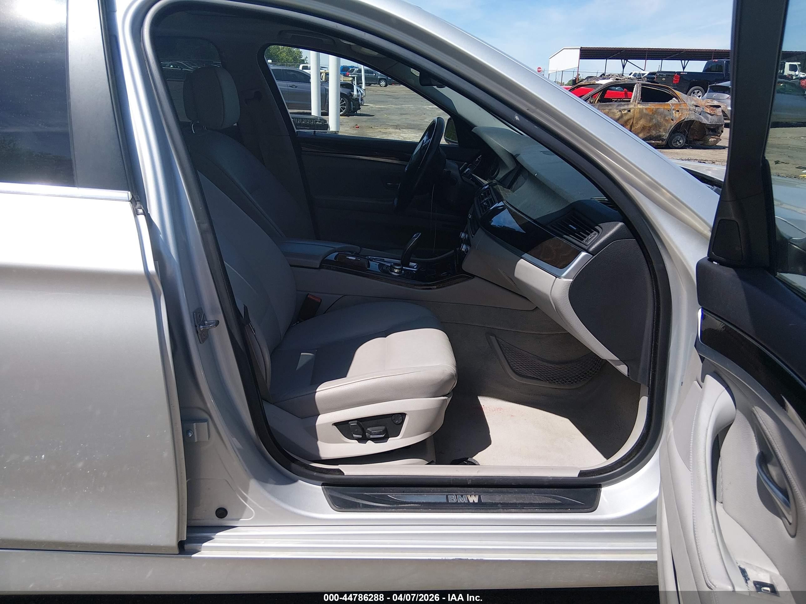 2011 Bmw 528i Gray vin: WBAFR1C51BDJ97525