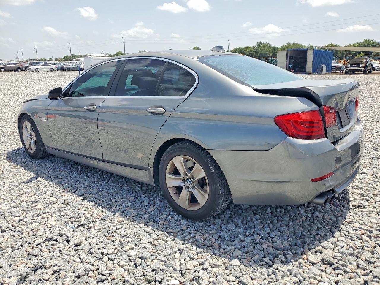 2011 Bmw 528 I Серый vin: WBAFR1C52BC260024
