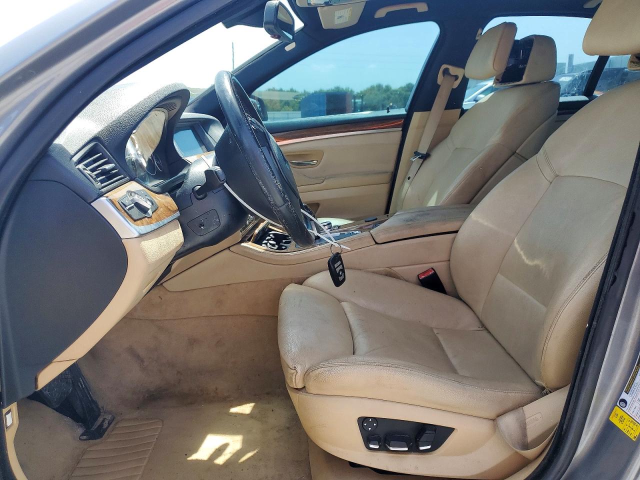 2011 Bmw 528 I Серый vin: WBAFR1C52BC260024