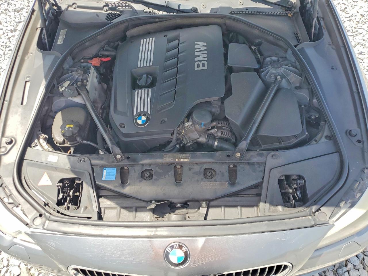 2011 Bmw 528 I Серый vin: WBAFR1C52BC260024