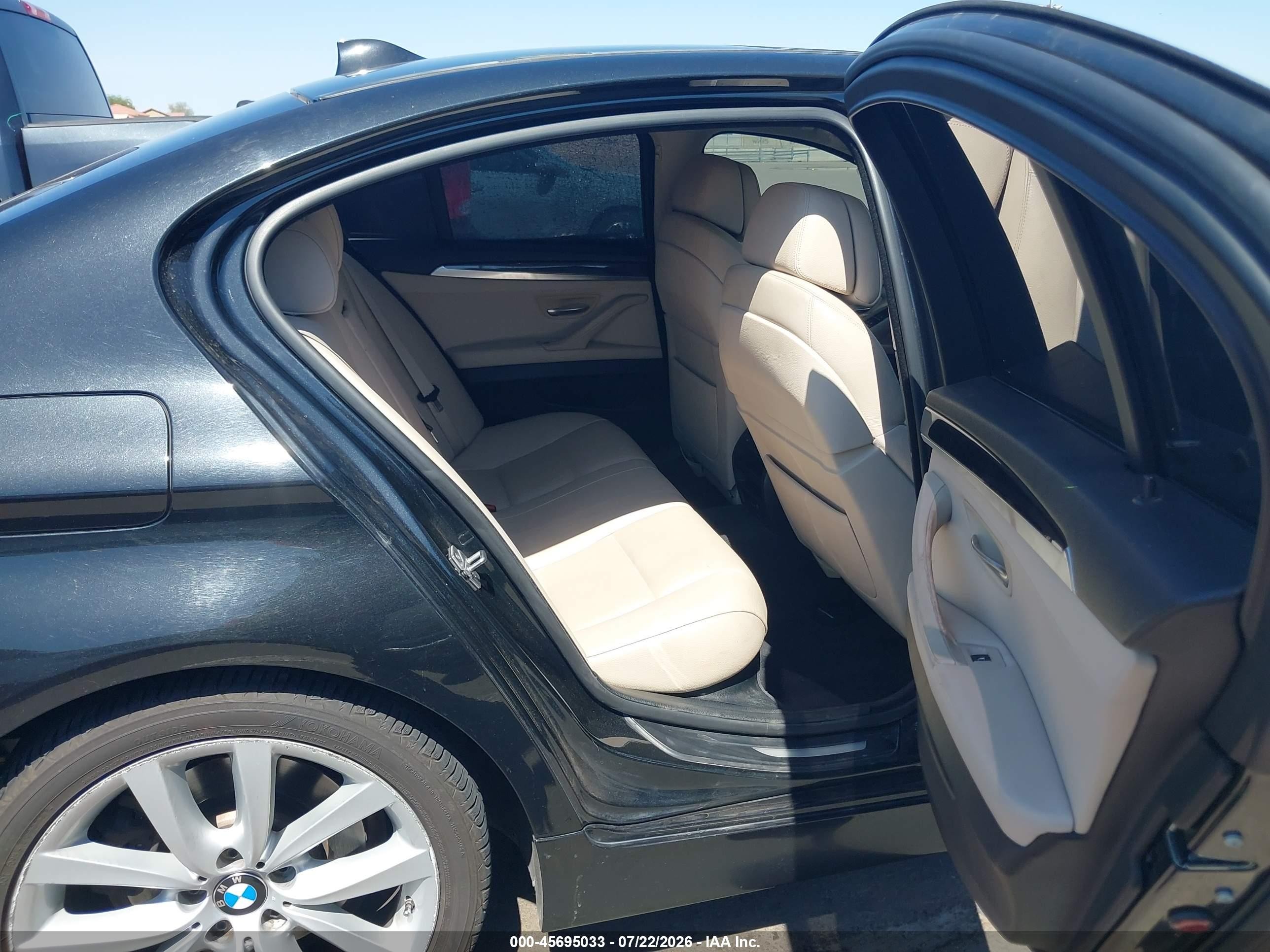 2011 Bmw 528i   Black vin: WBAFR1C52BC744789