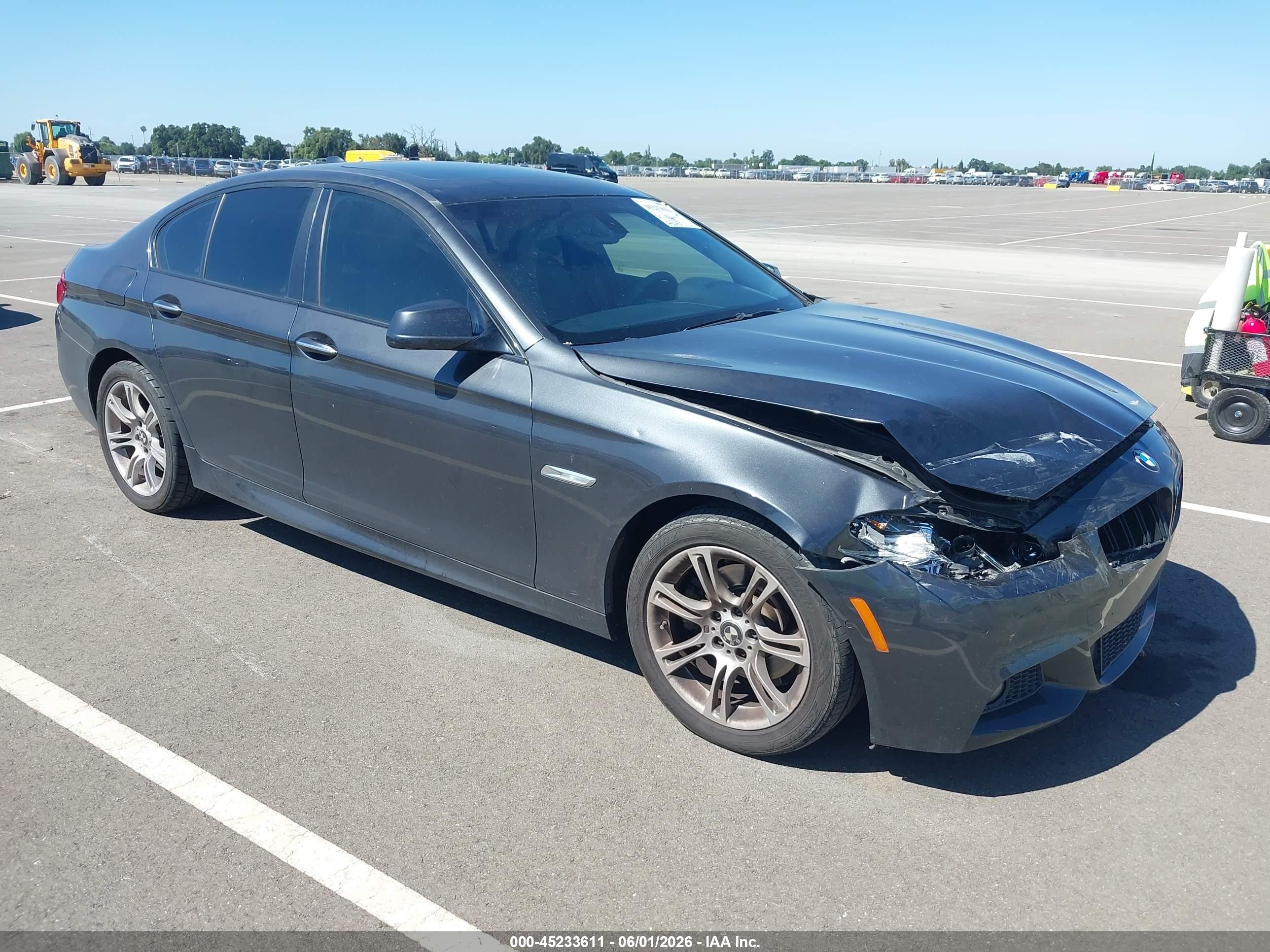 2011 Bmw 528i   Серый vin: WBAFR1C52BC748664