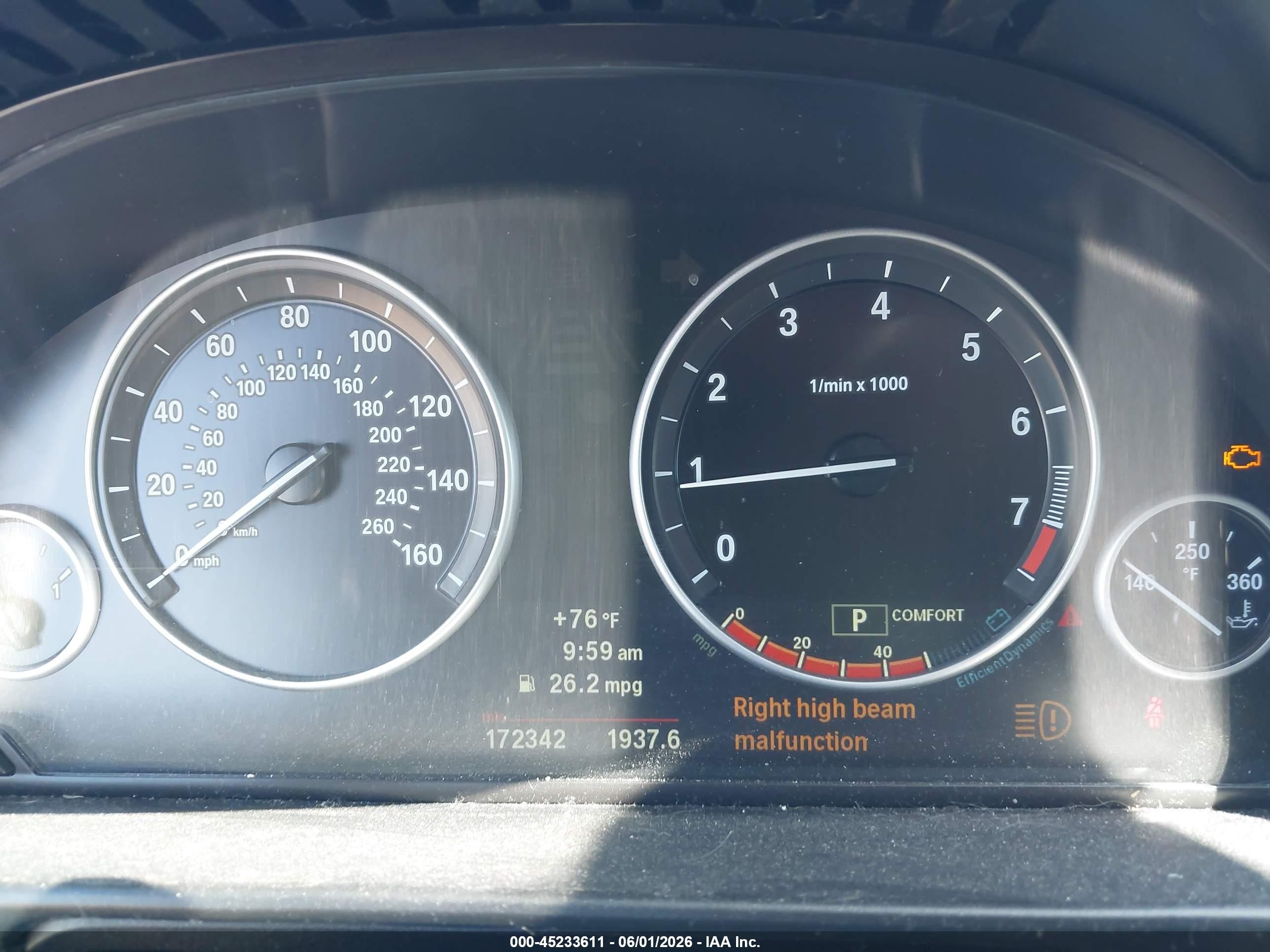 2011 Bmw 528i   Серый vin: WBAFR1C52BC748664