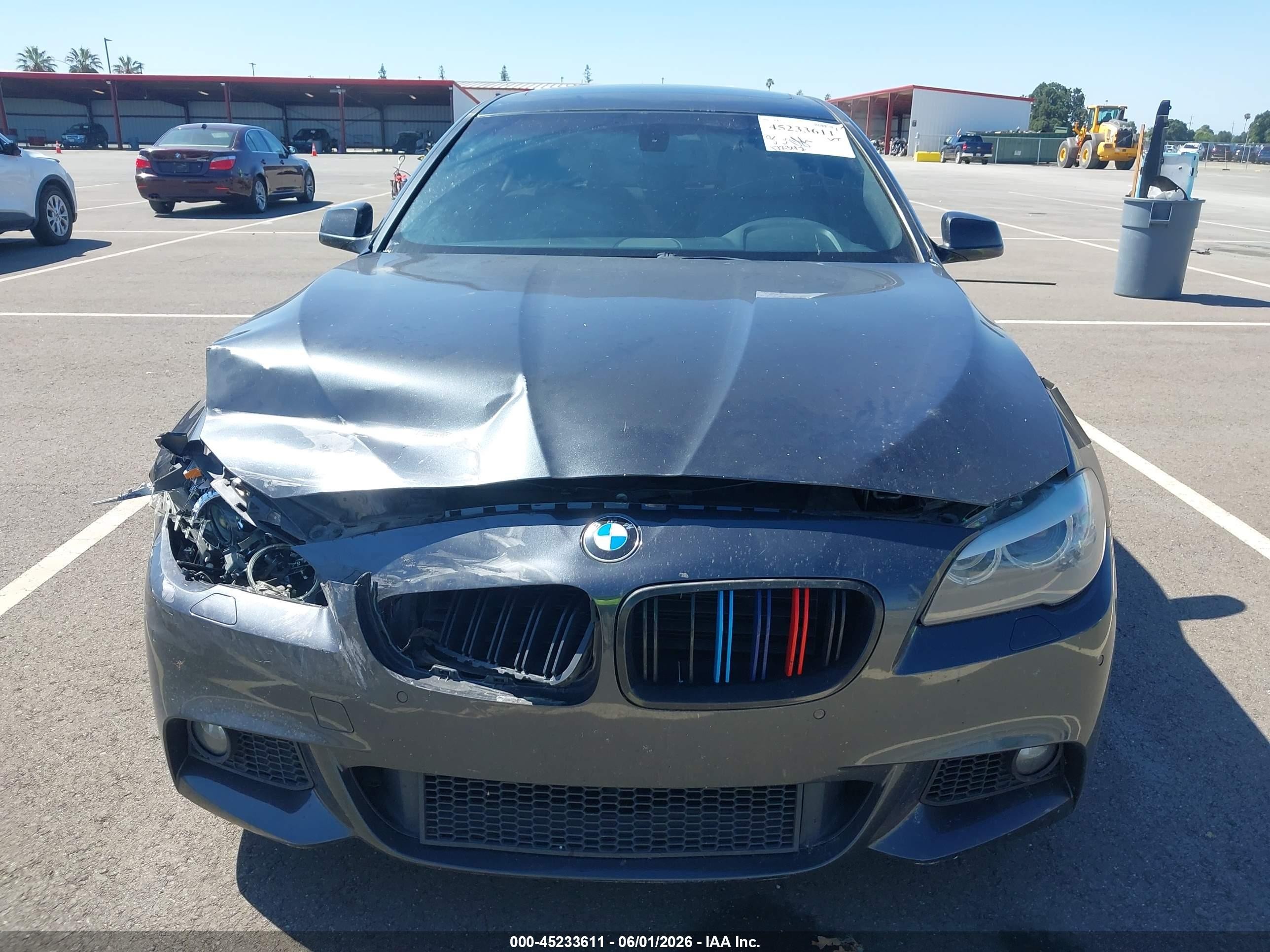 2011 Bmw 528i   Серый vin: WBAFR1C52BC748664