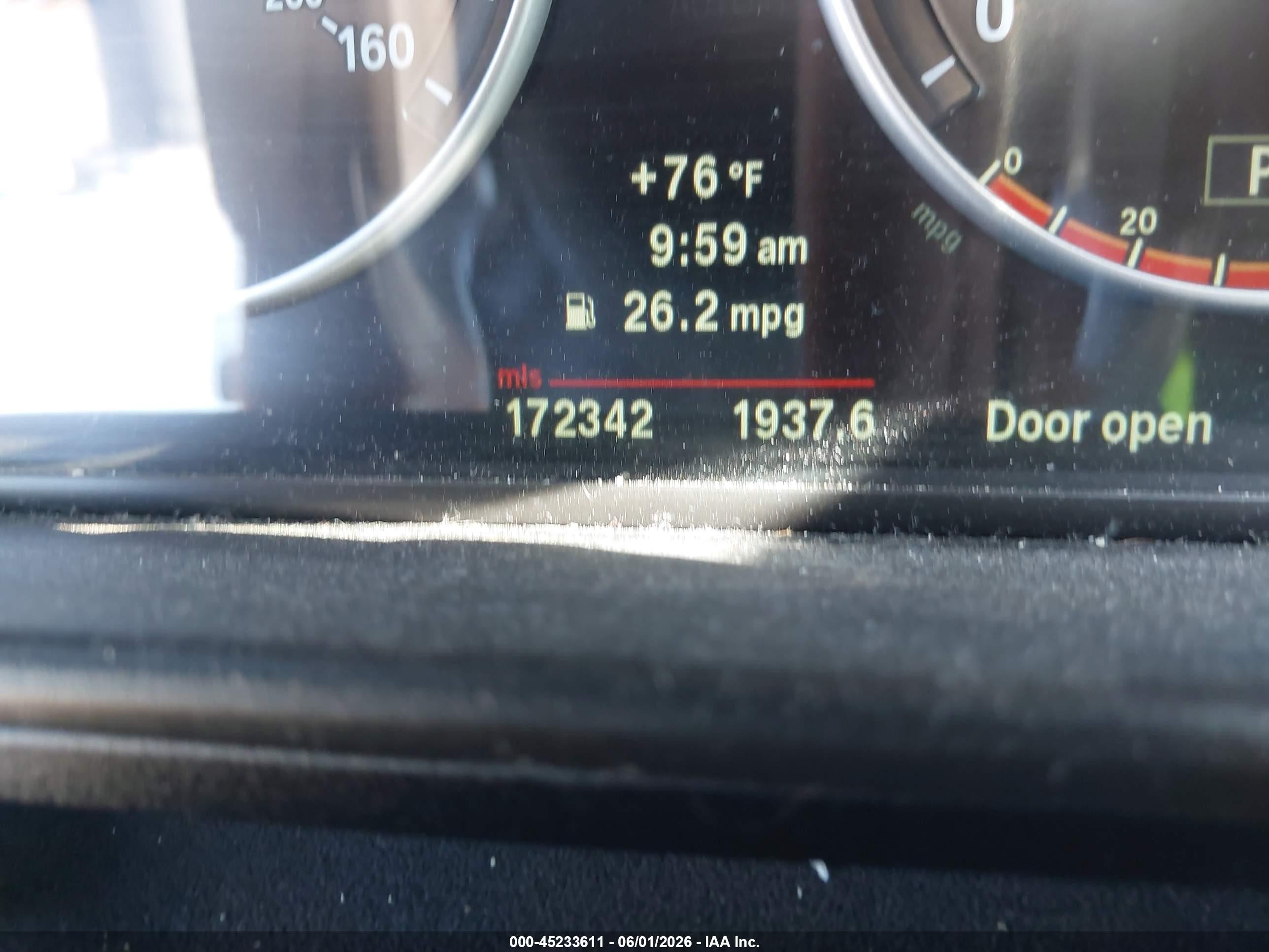 2011 Bmw 528i   Серый vin: WBAFR1C52BC748664