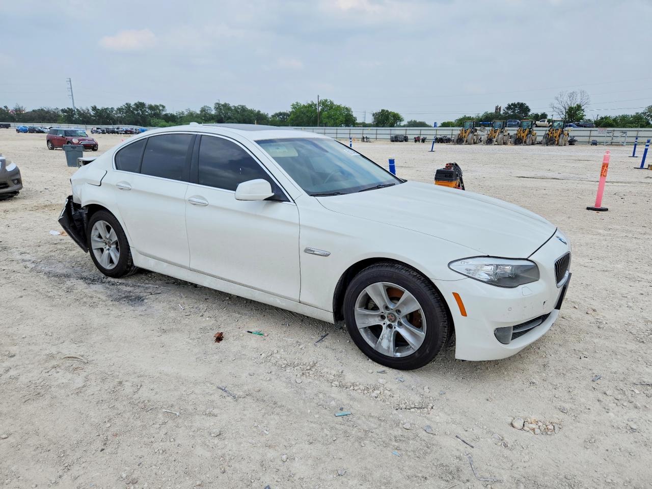 2011 Bmw 528 I White vin: WBAFR1C52BC749507