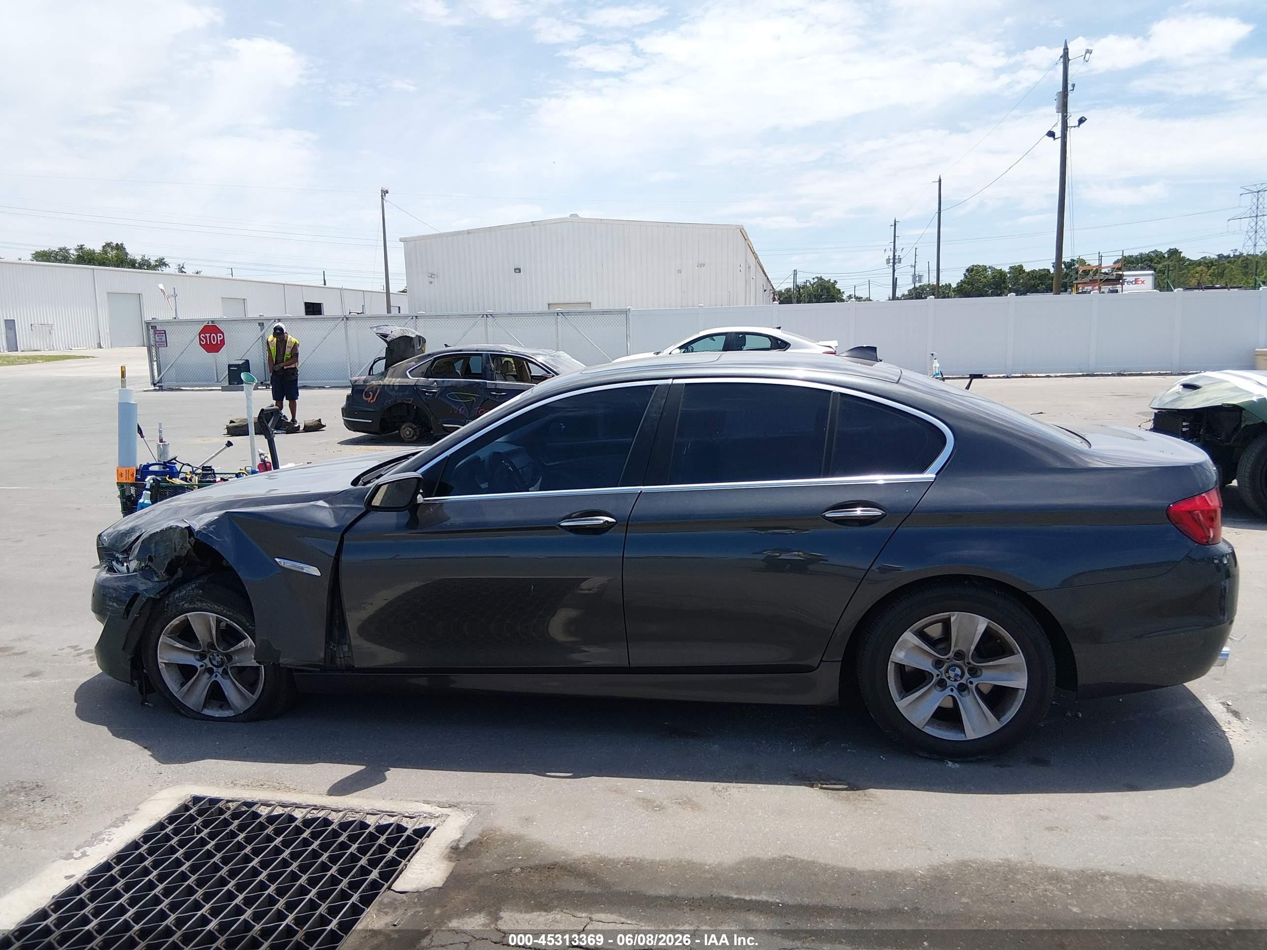 2011 Bmw 528i   Gray vin: WBAFR1C53BC744901