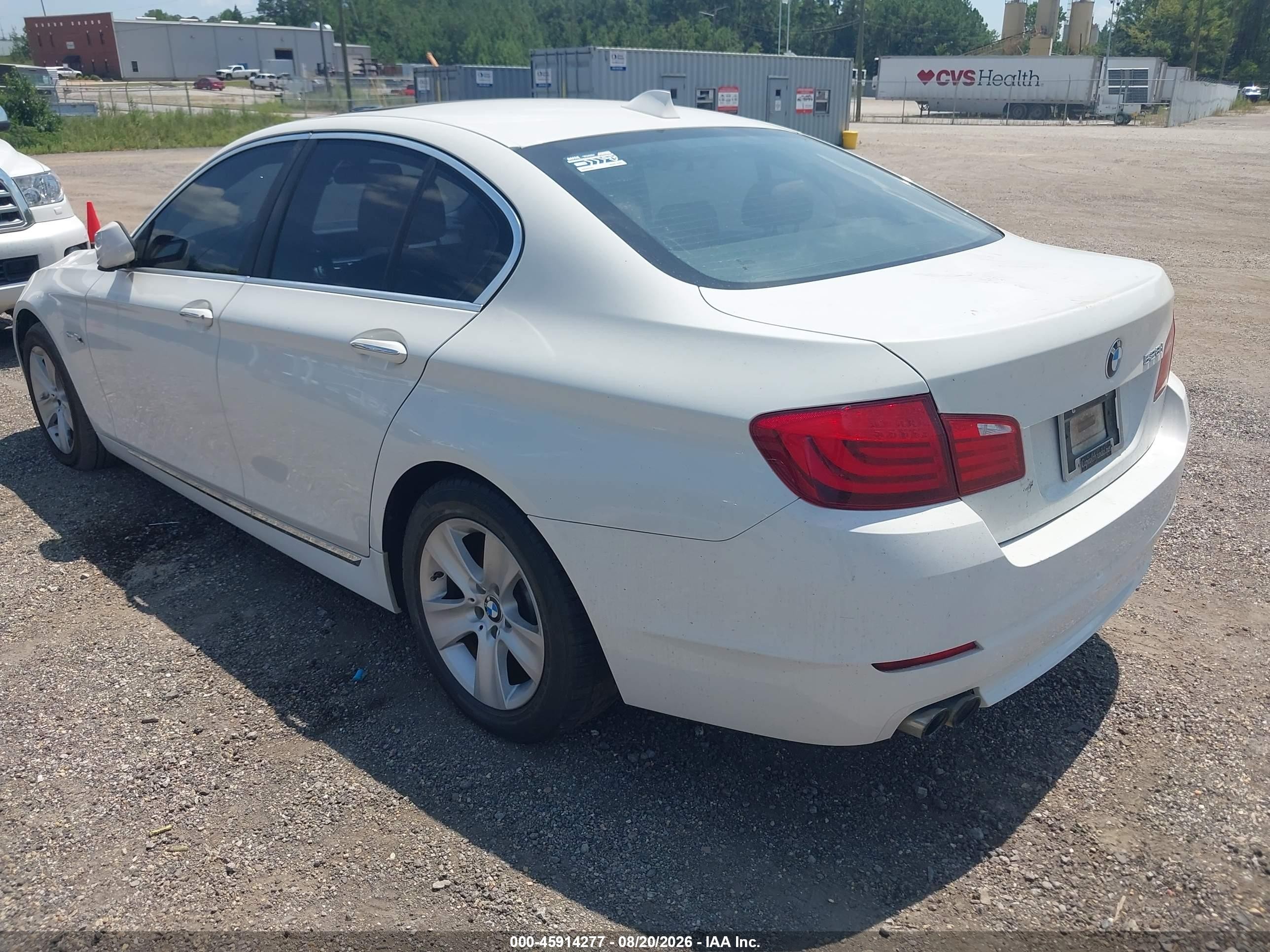 2011 Bmw 528i   Белый vin: WBAFR1C53BC748866