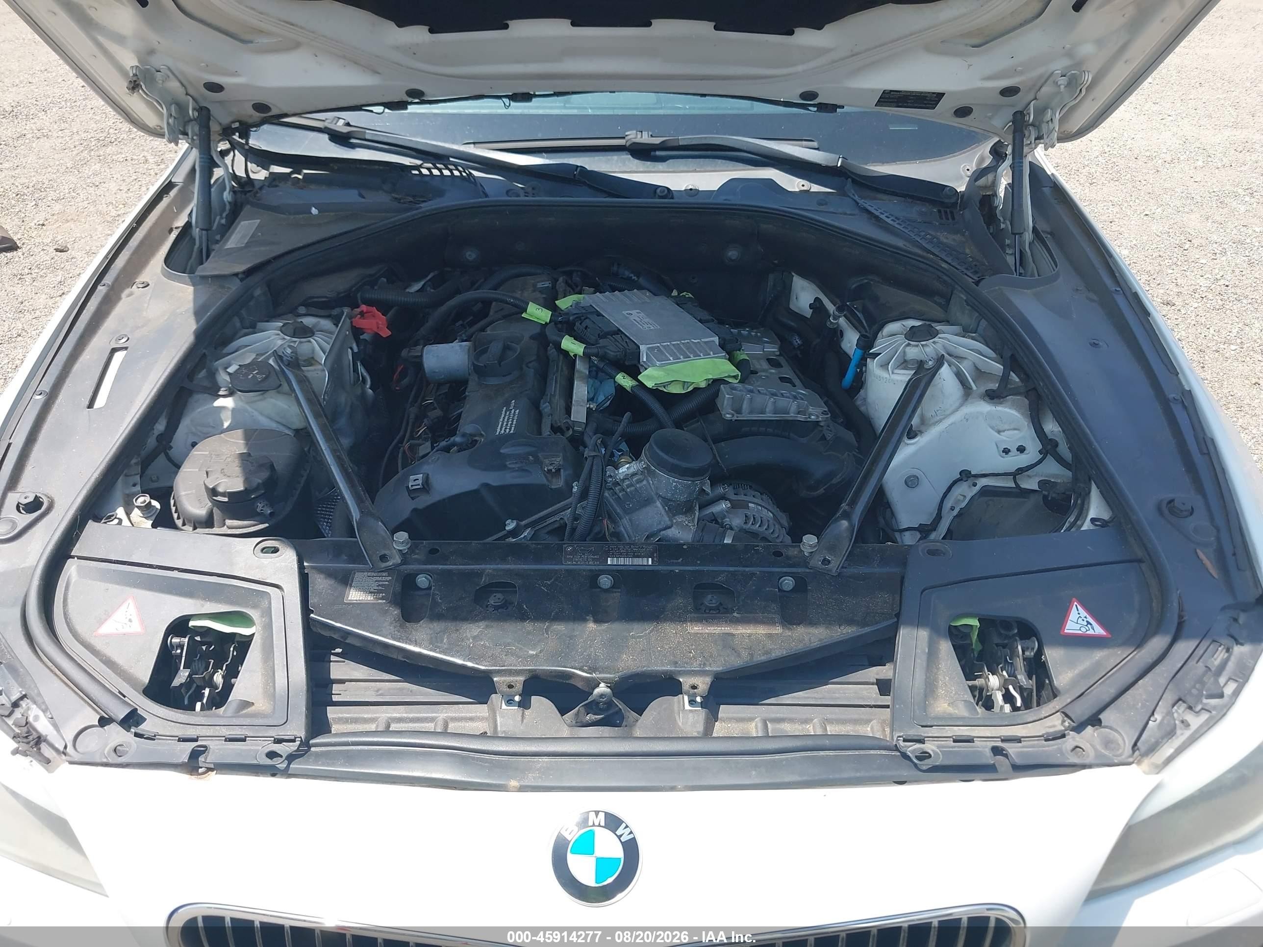 2011 Bmw 528i   Белый vin: WBAFR1C53BC748866