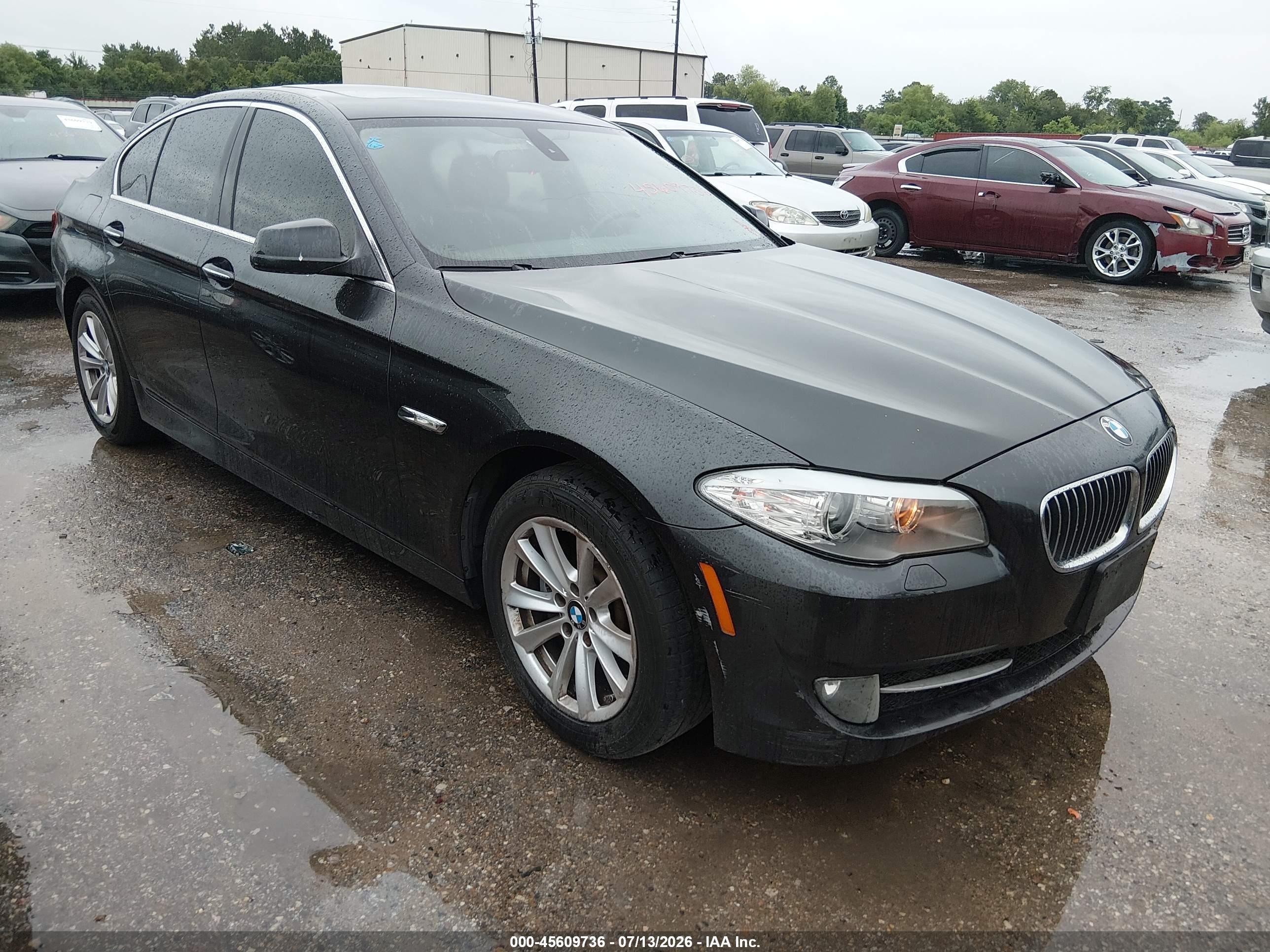 2011 Bmw 528i   Серый vin: WBAFR1C53BC751251