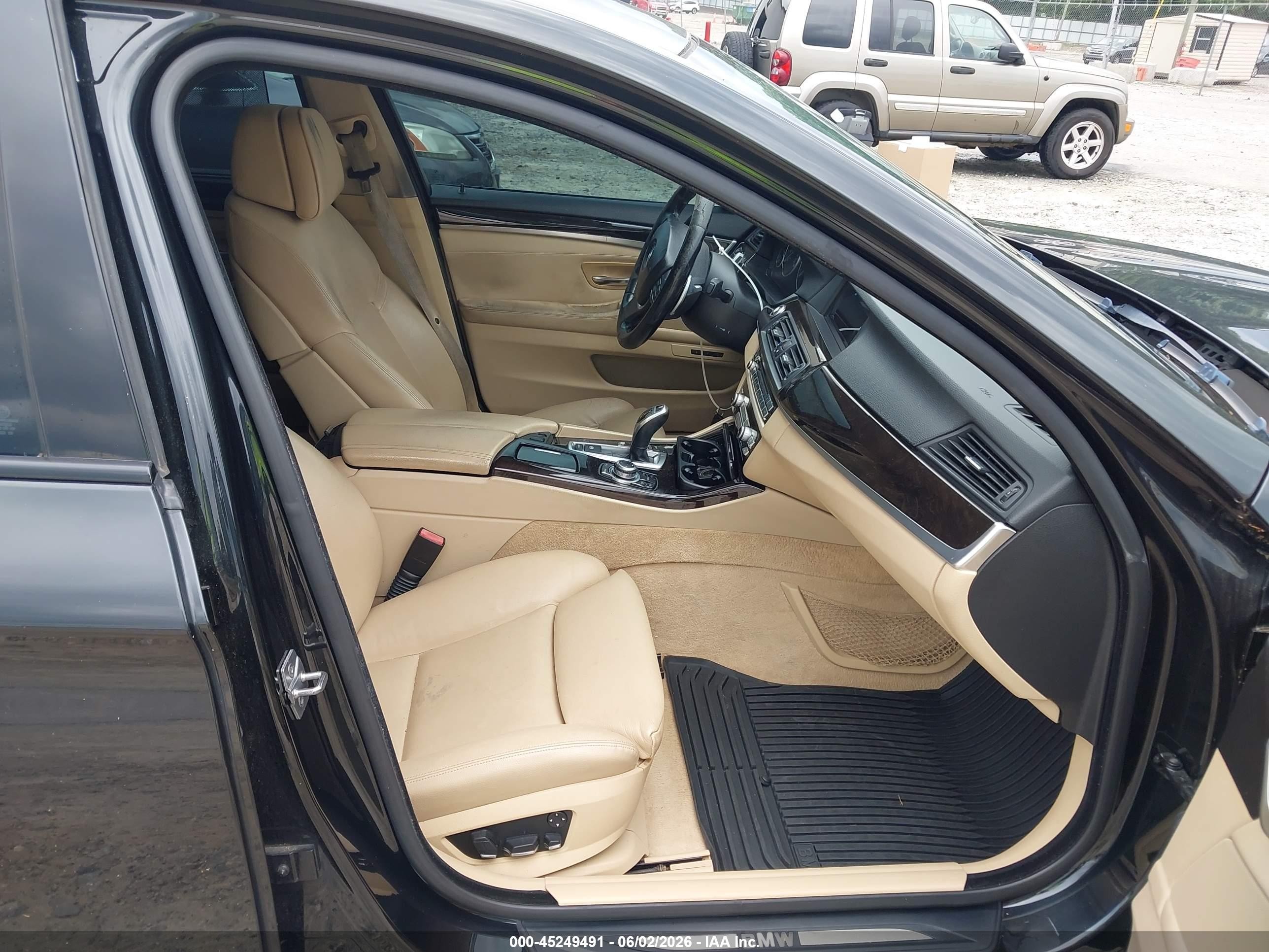 2011 Bmw 528i   Black vin: WBAFR1C54BC739612