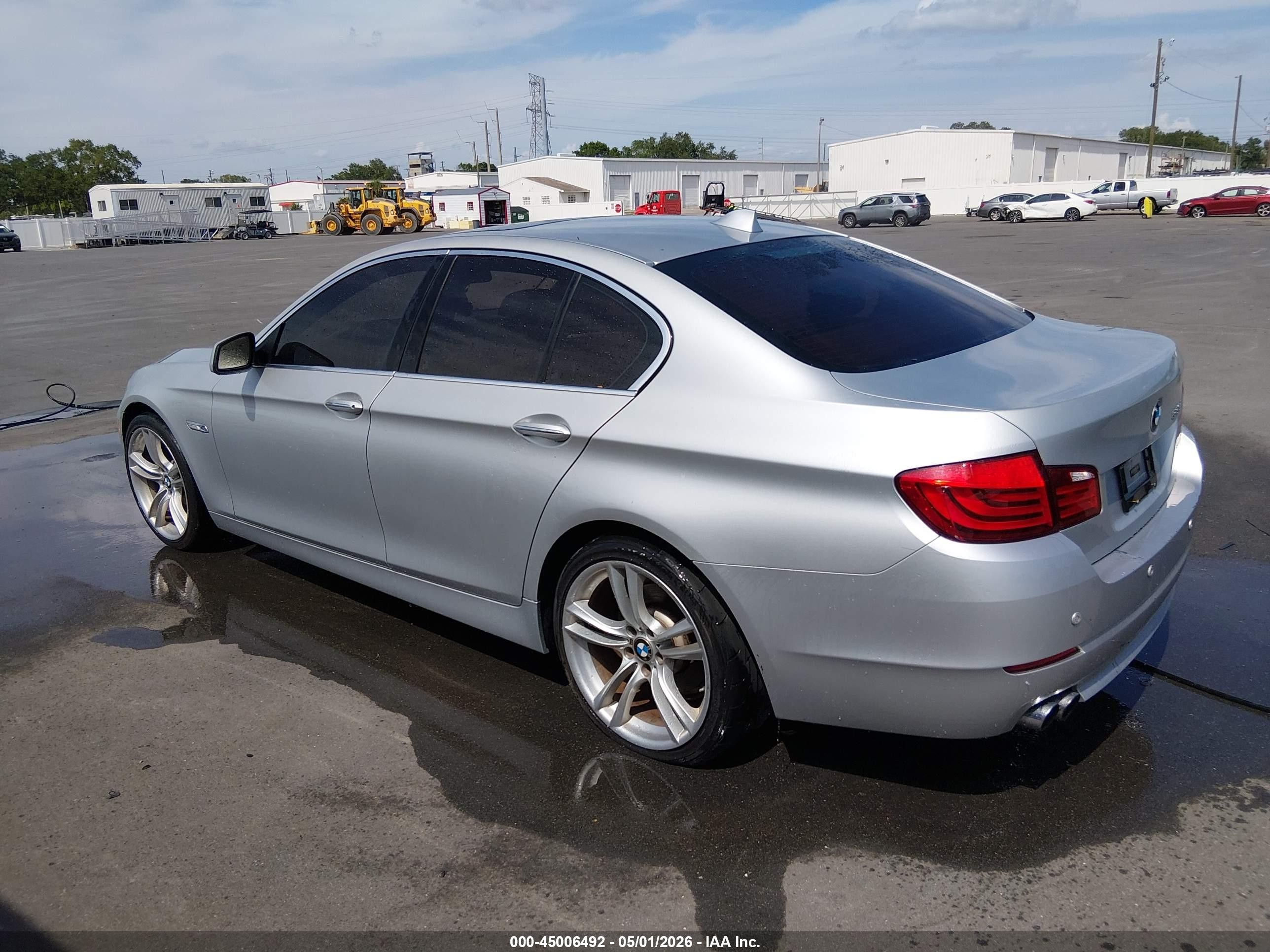 2011 Bmw 528i   Silver vin: WBAFR1C54BC750500