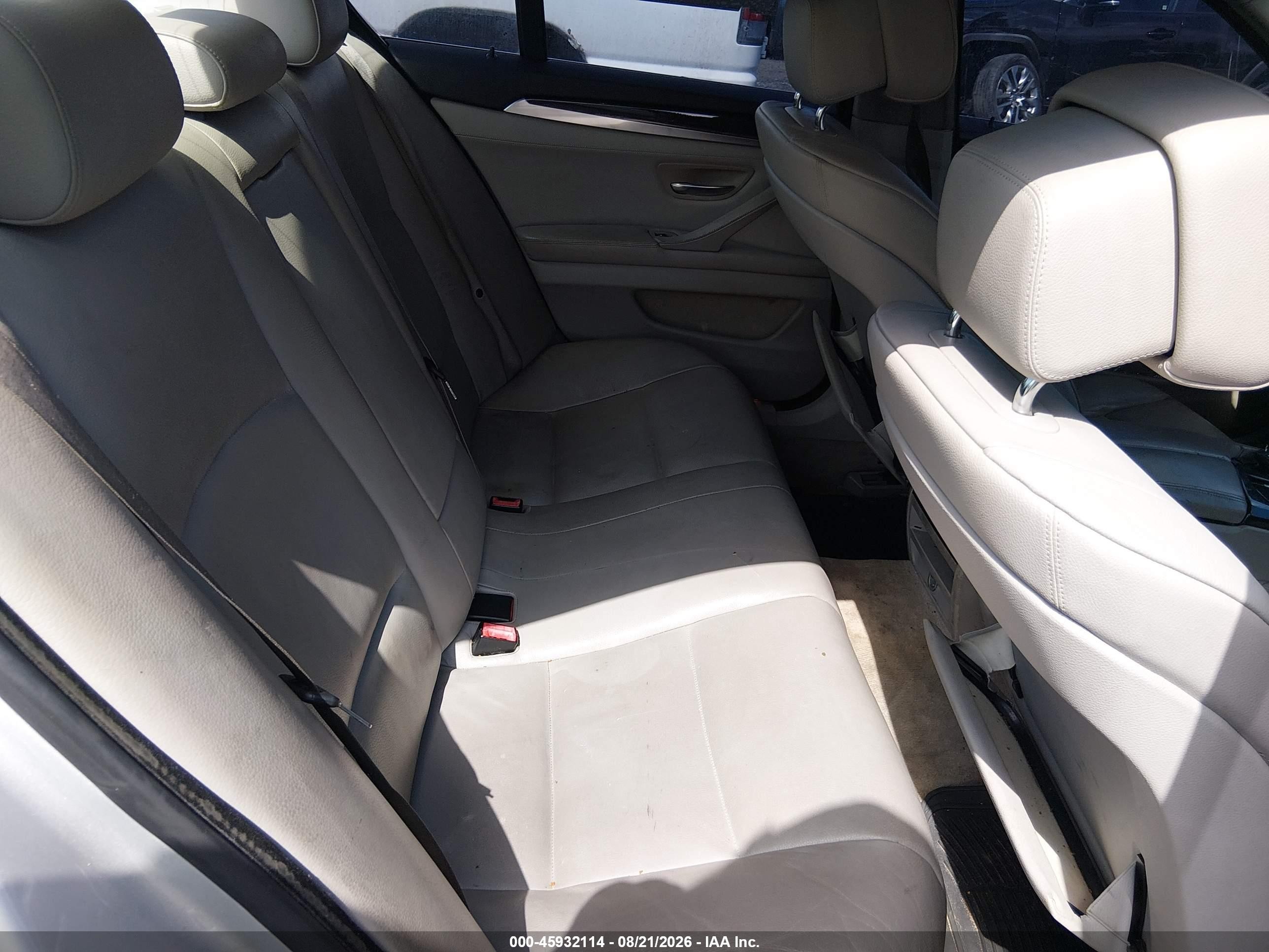2011 Bmw 528i   Silver vin: WBAFR1C55BC737268