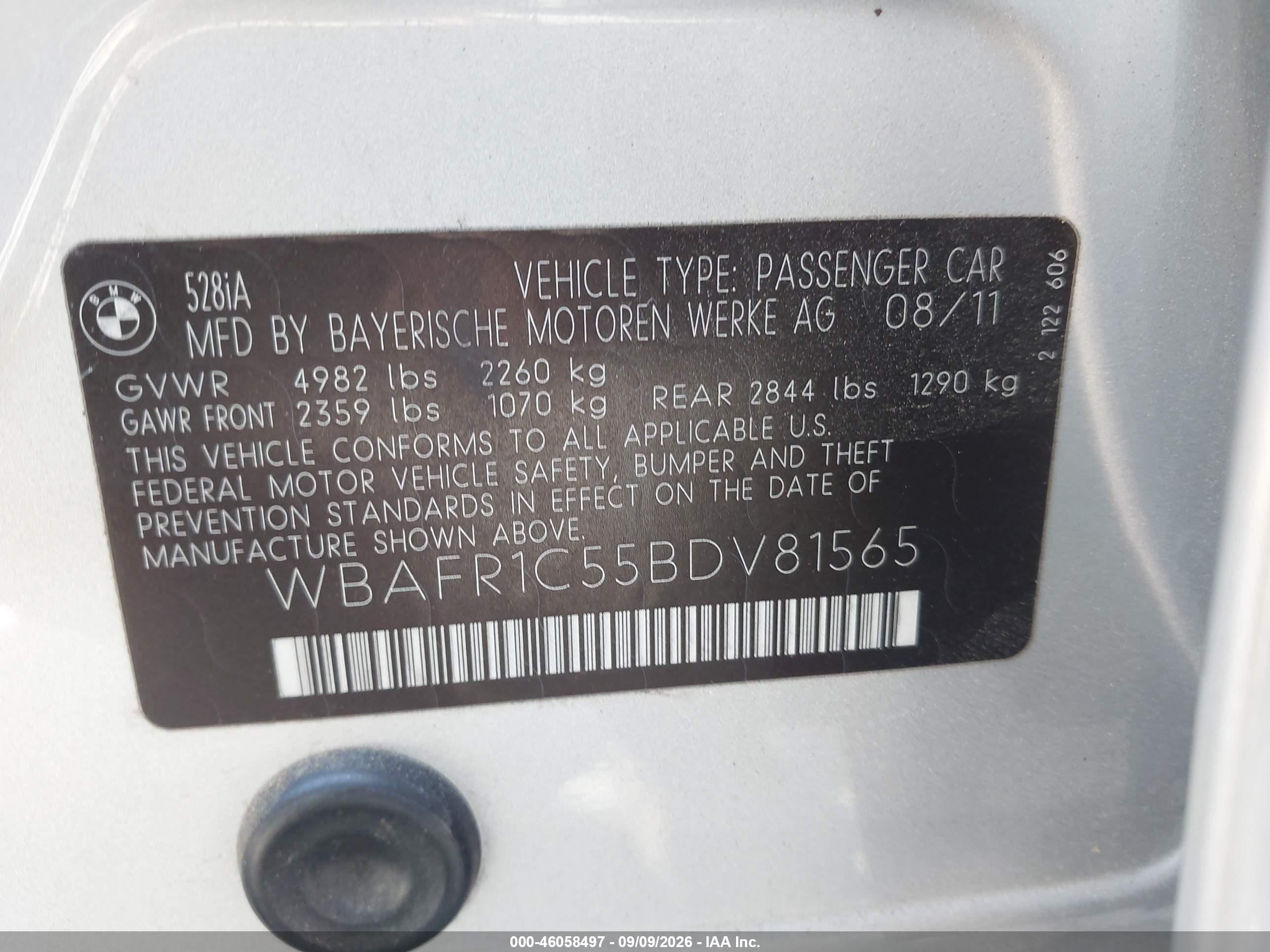 2011 Bmw 528i   Серебряный vin: WBAFR1C55BDV81565