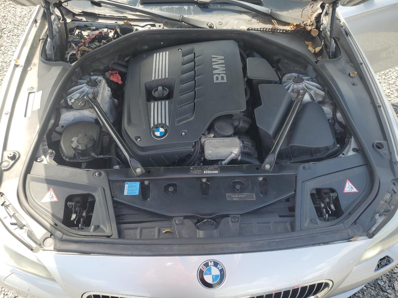 2011 Bmw 528 I Silver vin: WBAFR1C56BC260706