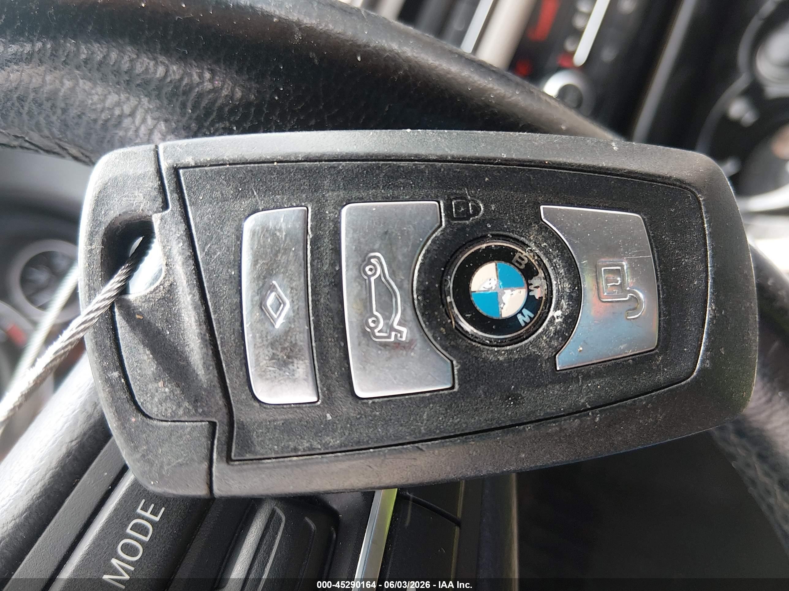 2011 Bmw 528i   White vin: WBAFR1C56BC737537