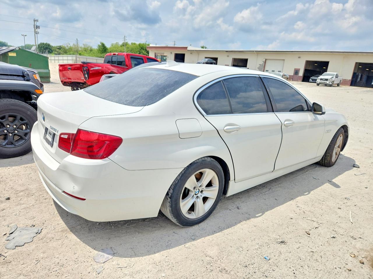 2011 Bmw 528 I White vin: WBAFR1C56BC743726