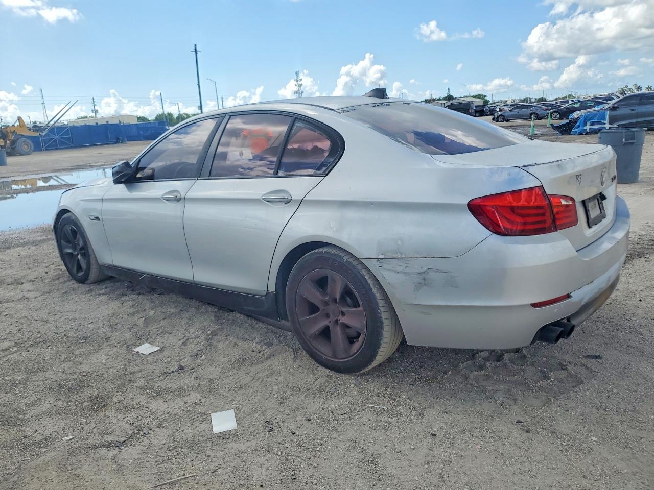 2011 Bmw 528 I Серебряный vin: WBAFR1C58BDS36563