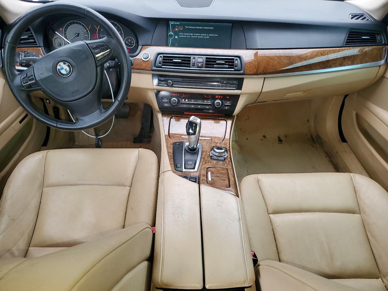 2011 Bmw 528 I Белый vin: WBAFR1C59BC260425