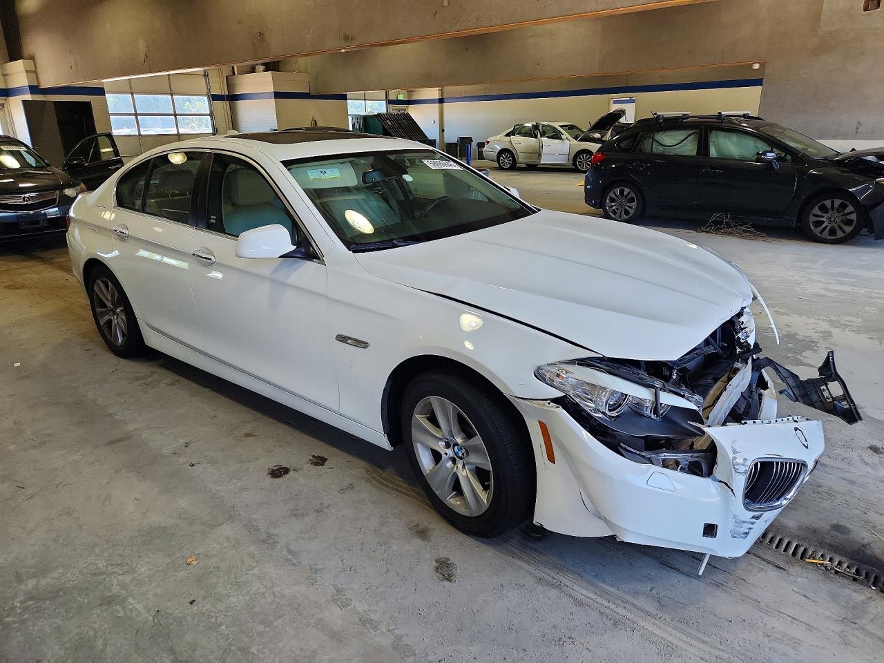 2011 Bmw 528 I White vin: WBAFR1C59BC750511