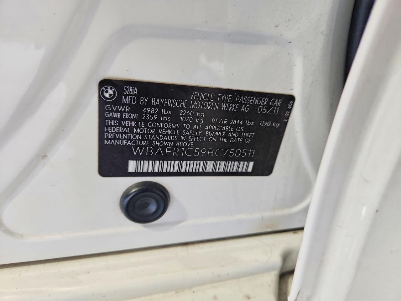 2011 Bmw 528 I White vin: WBAFR1C59BC750511