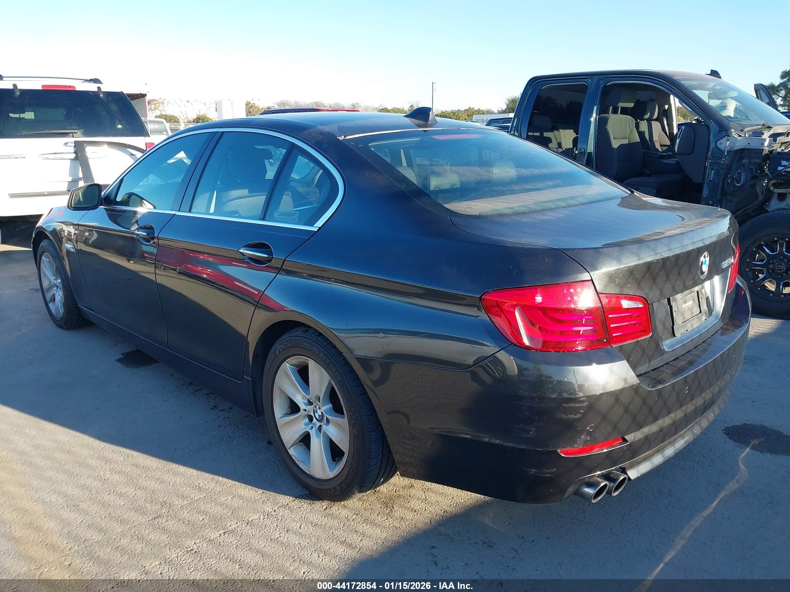 2011 Bmw 528i   Серый vin: WBAFR1C5XBC737508