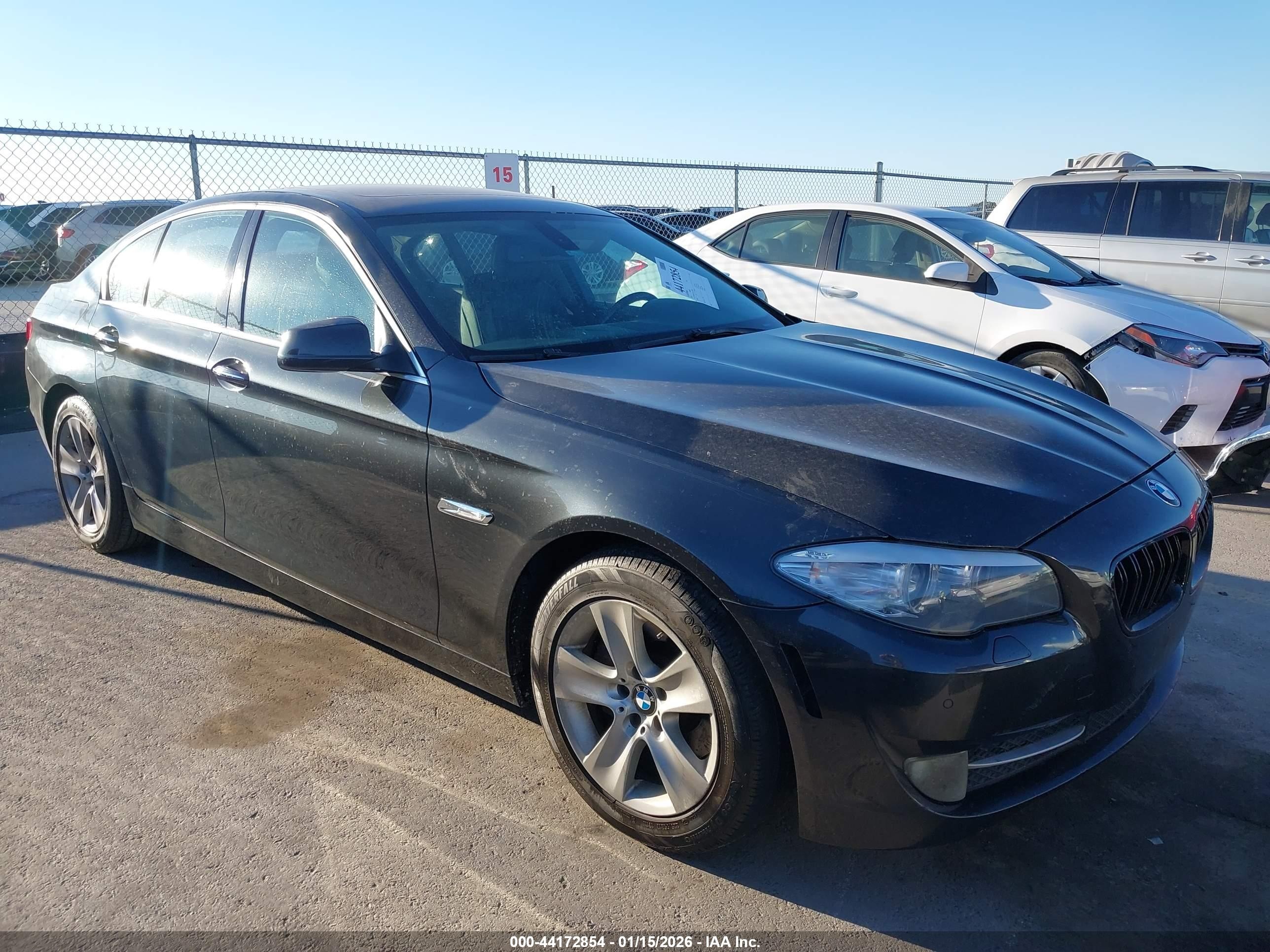 2011 Bmw 528i   Серый vin: WBAFR1C5XBC737508