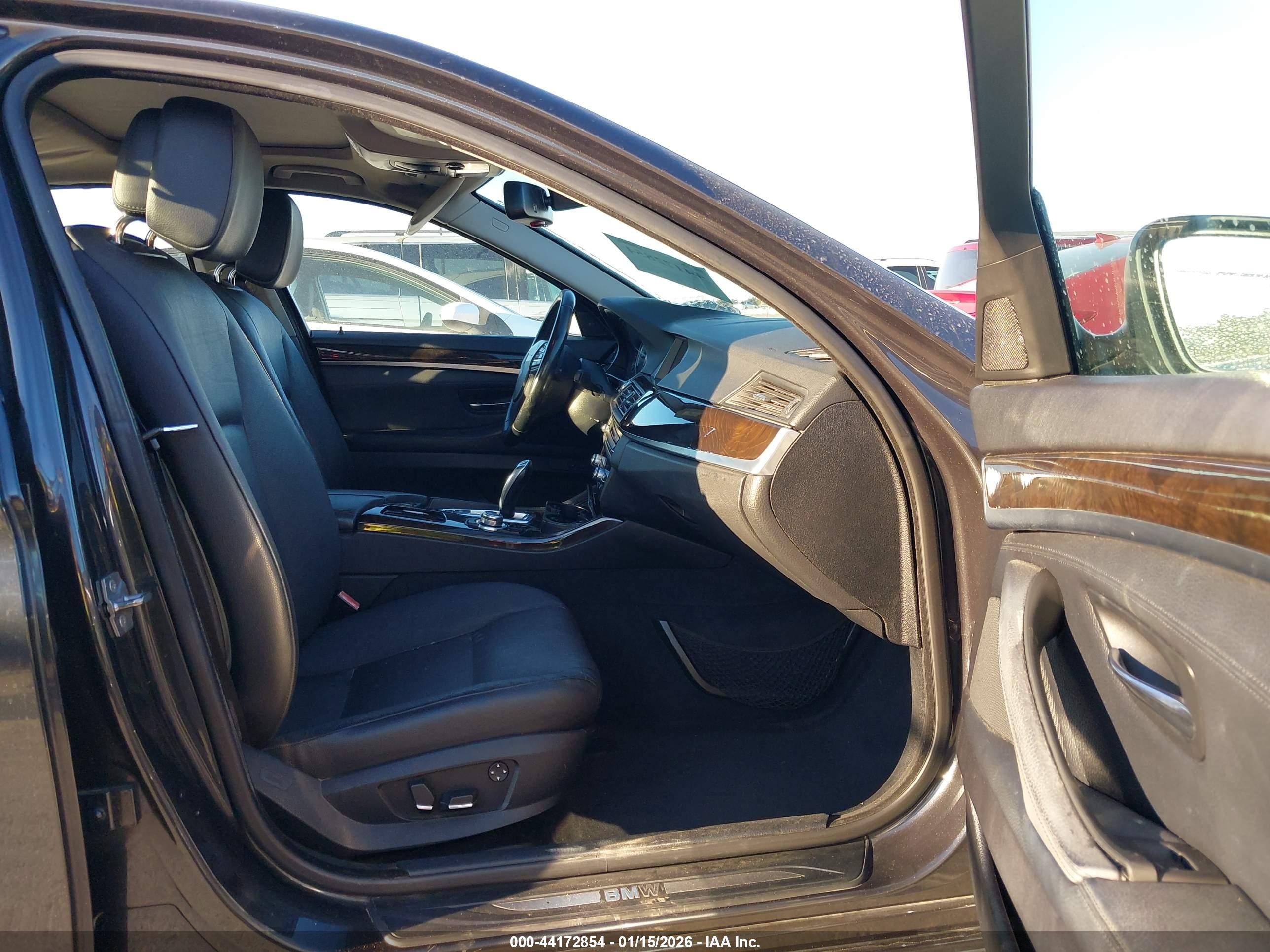 2011 Bmw 528i   Серый vin: WBAFR1C5XBC737508